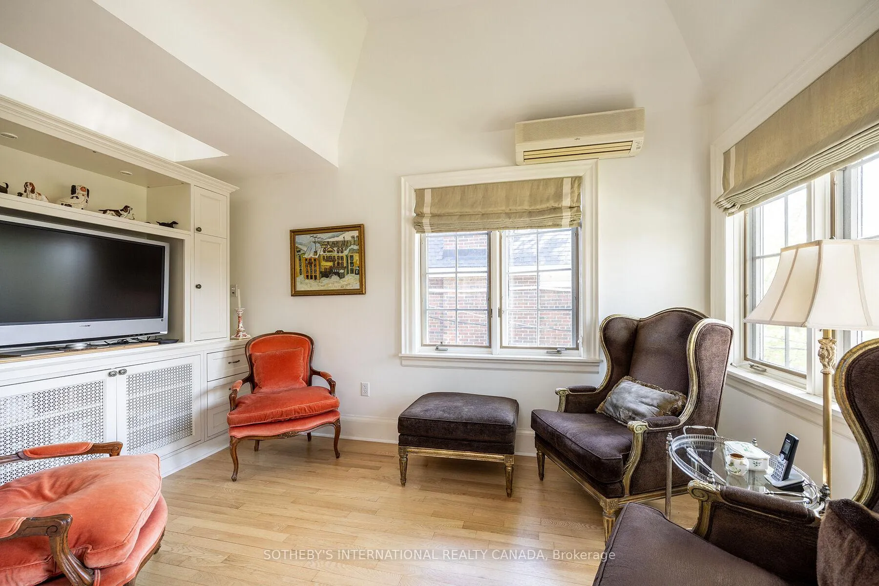 Photo 24 of Unit Upper, 131 Highbourne Road, Toronto, Yonge-Eglinton — HOMEH