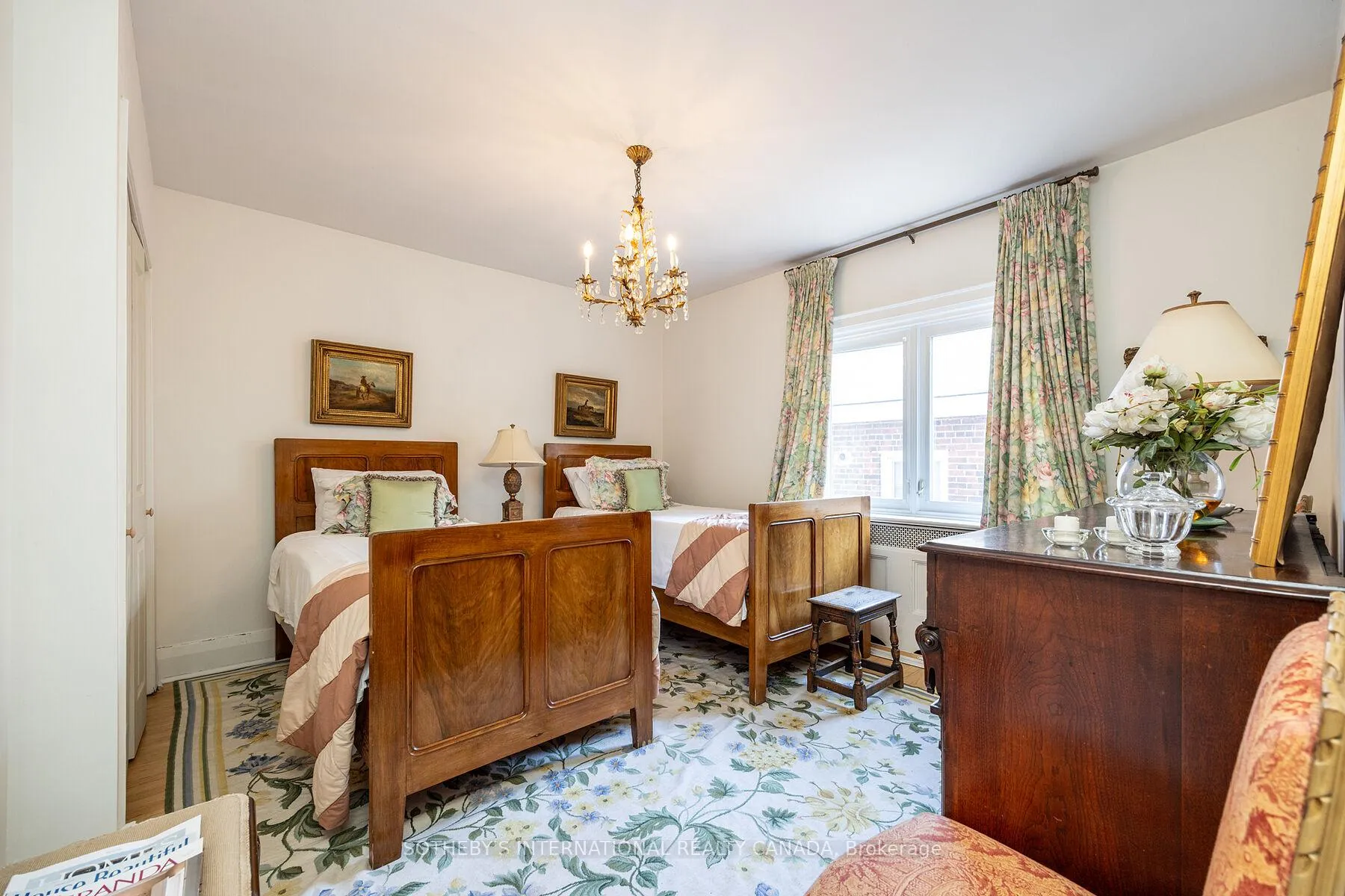 Photo 26 of Unit Upper, 131 Highbourne Road, Toronto, Yonge-Eglinton — HOMEH
