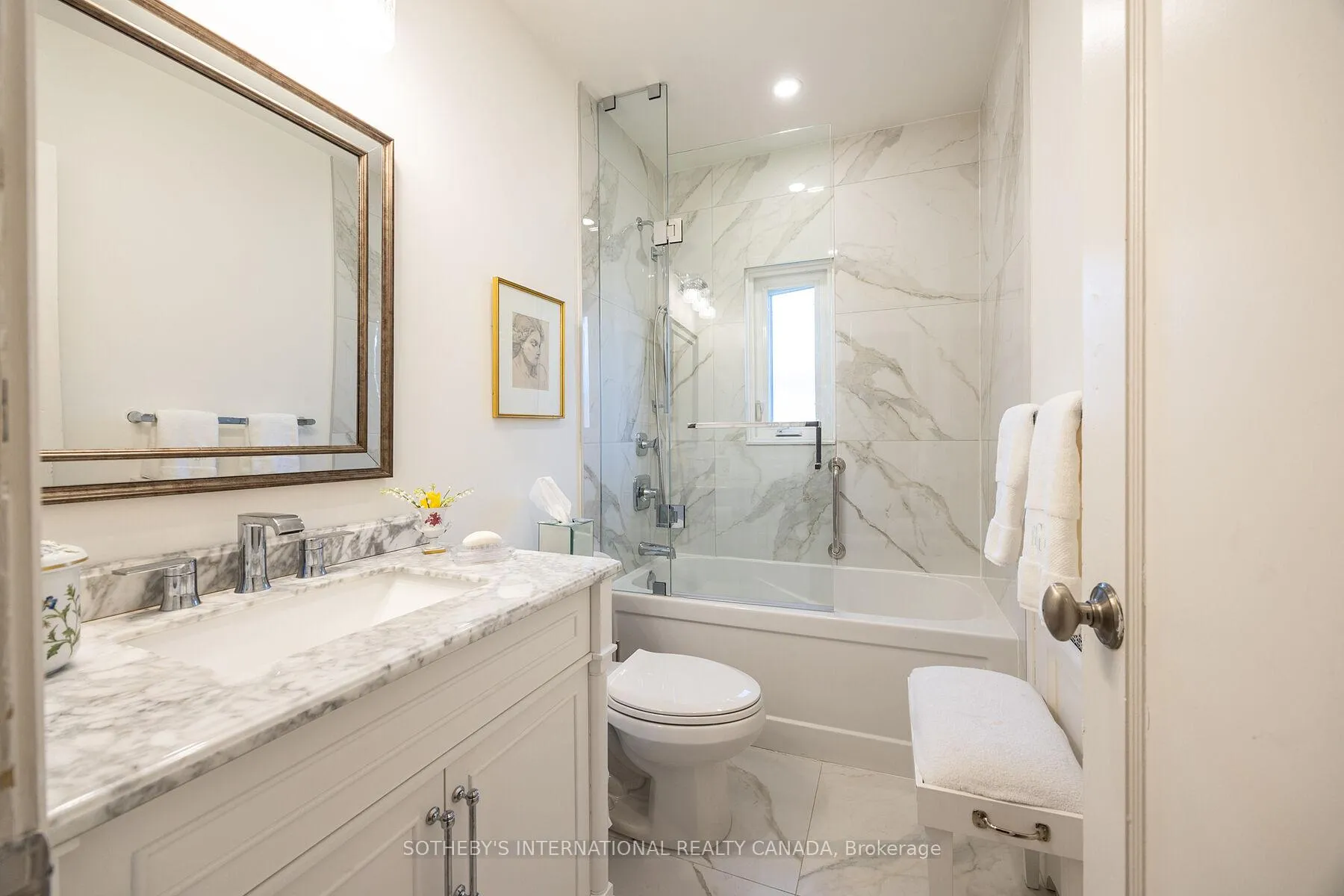 Photo 28 of Unit Upper, 131 Highbourne Road, Toronto, Yonge-Eglinton — HOMEH