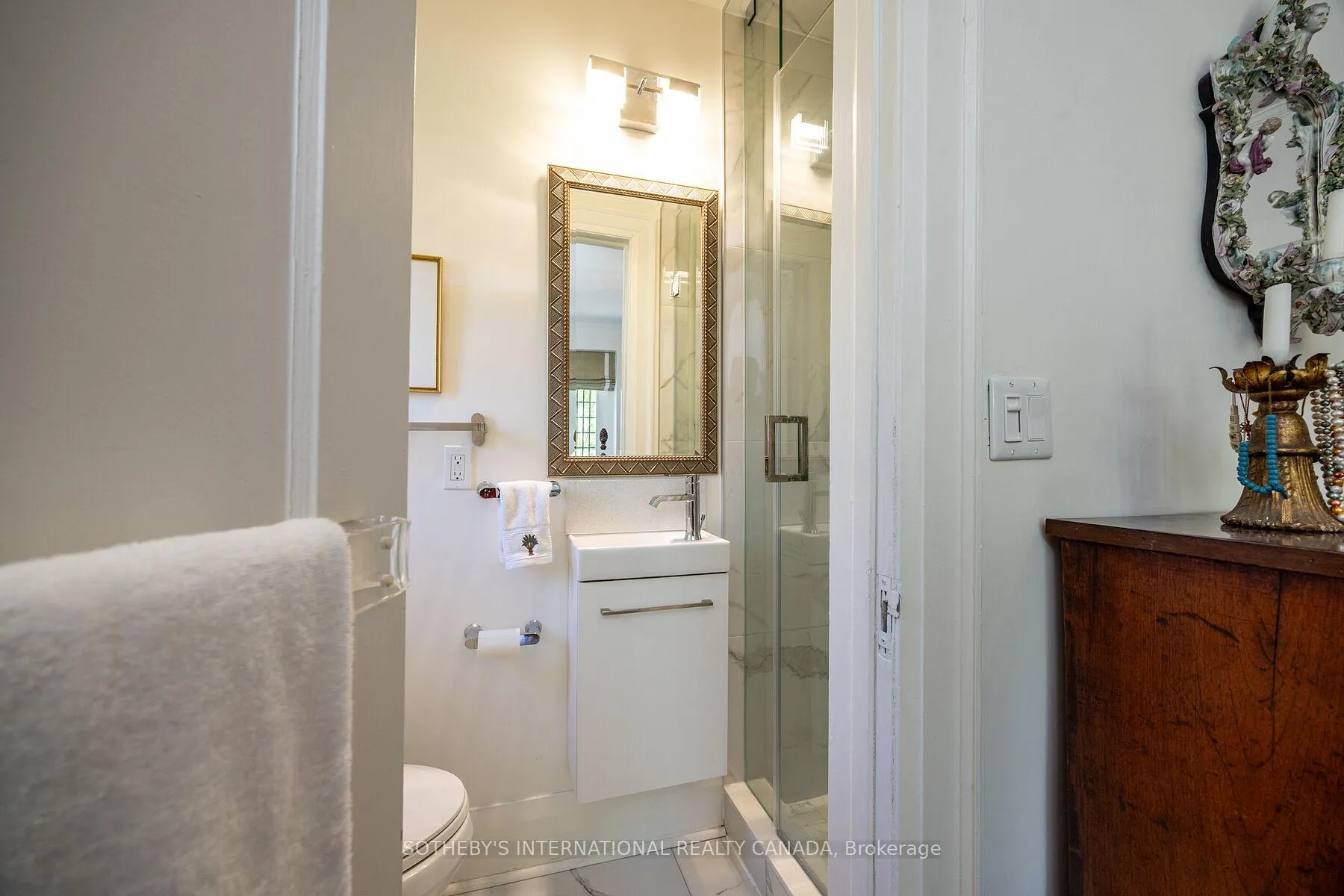 Photo 35 of Unit Upper, 131 Highbourne Road, Toronto, Yonge-Eglinton — HOMEH