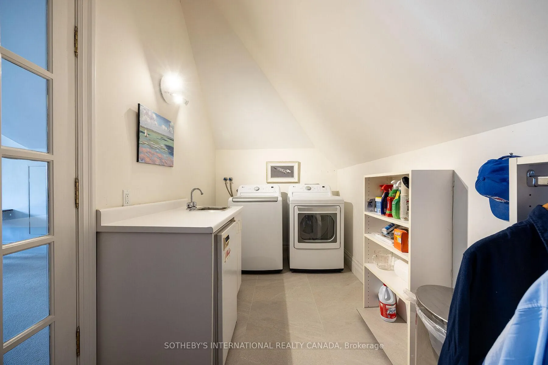 Photo 40 of Unit Upper, 131 Highbourne Road, Toronto, Yonge-Eglinton — HOMEH