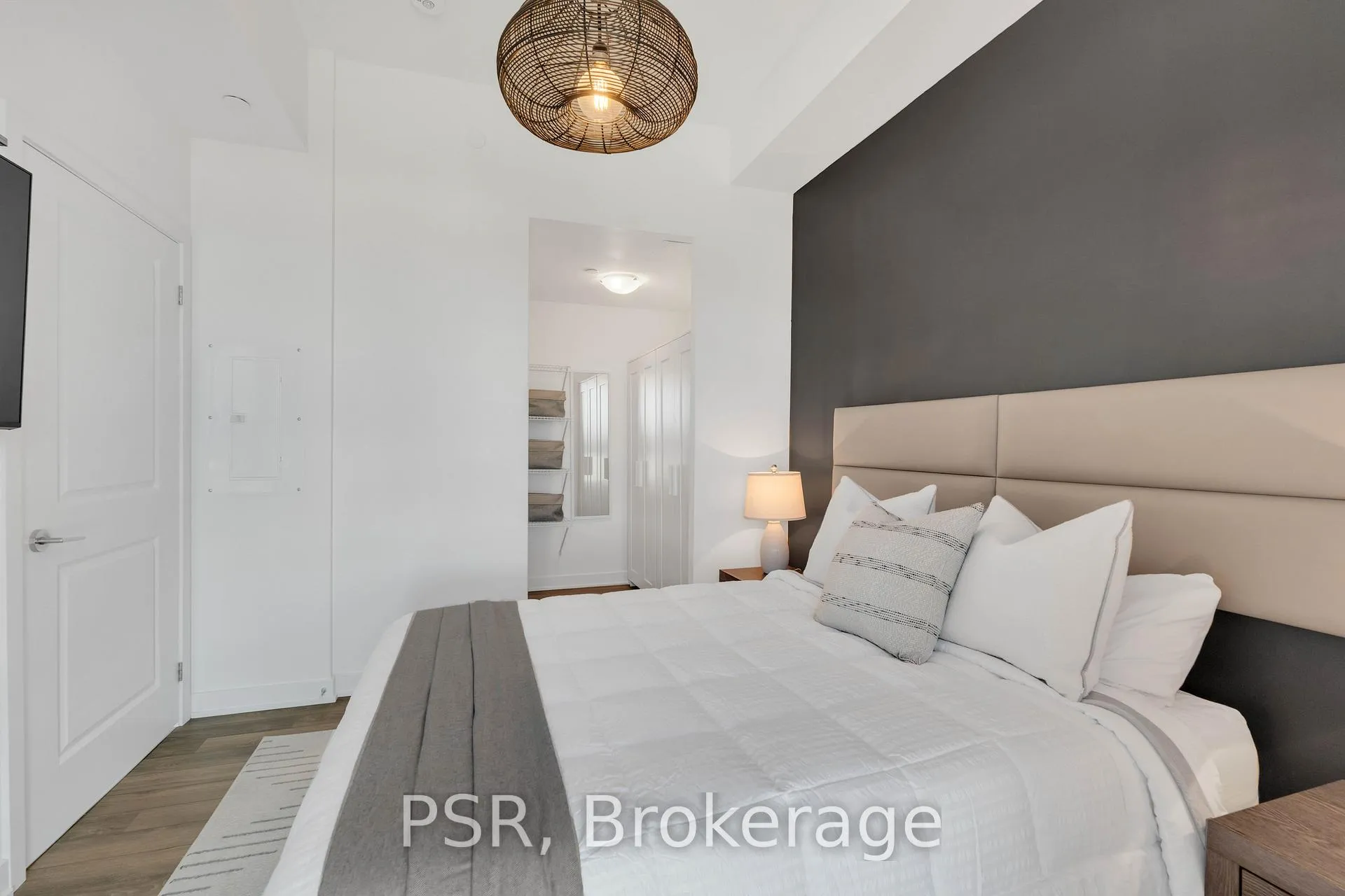 Photo 15 of 100 Eagle Rock Way, Vaughan, Rural Vaughan — HOMEH