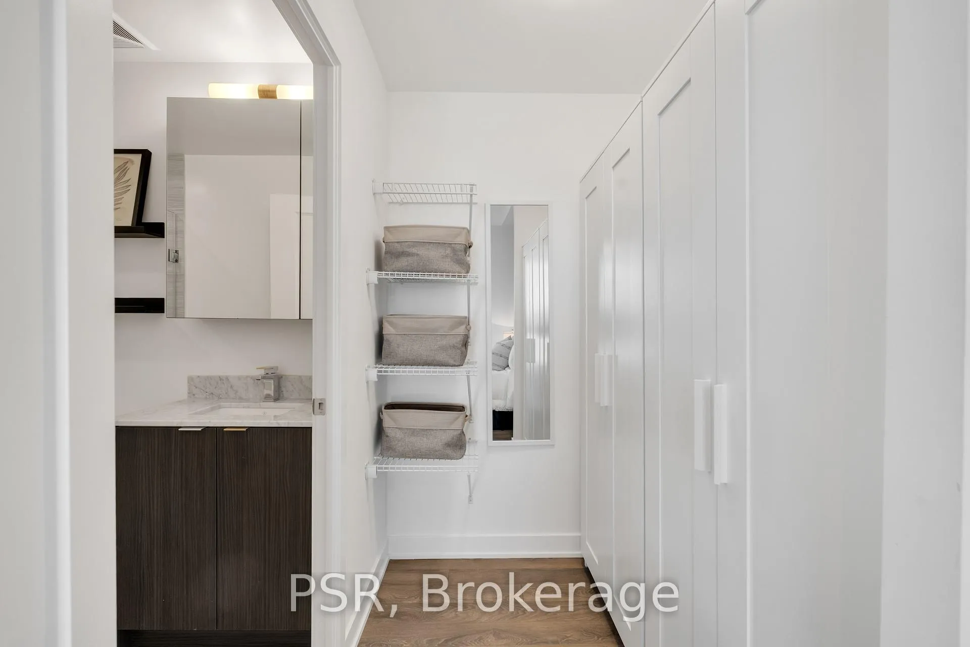 Photo 16 of 100 Eagle Rock Way, Vaughan, Rural Vaughan — HOMEH