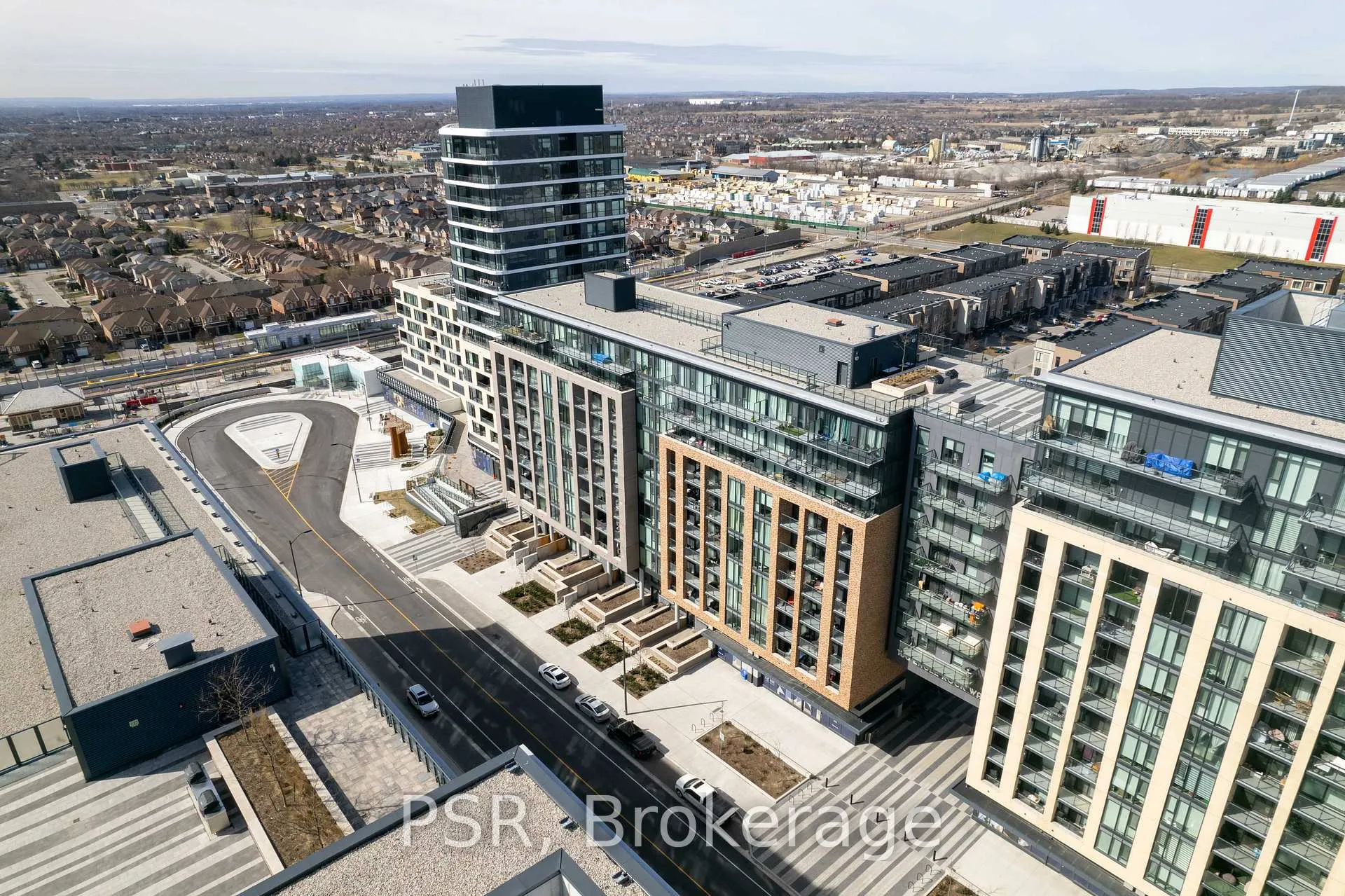 Photo 21 of 100 Eagle Rock Way, Vaughan, Rural Vaughan — HOMEH