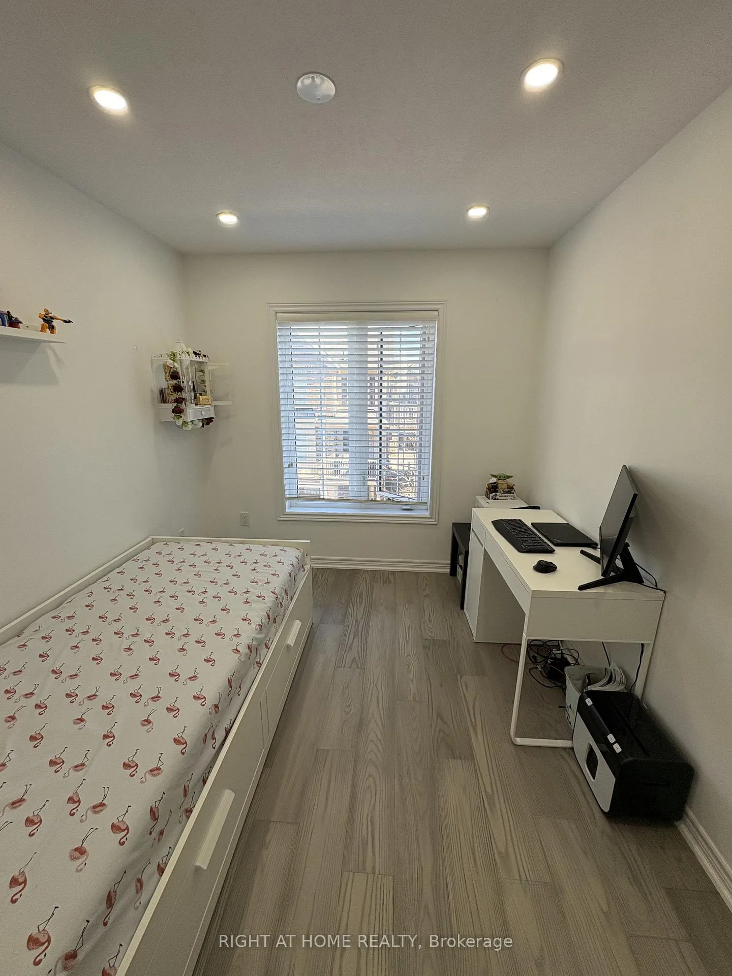 Photo 15 of 387 Cranbrook Common, Oakville, Joshua Meadows — HOMEH