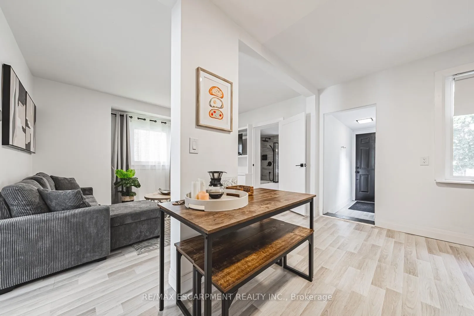 Photo 8 of 196 Walnut Street, Hamilton, Corktown — HOMEH