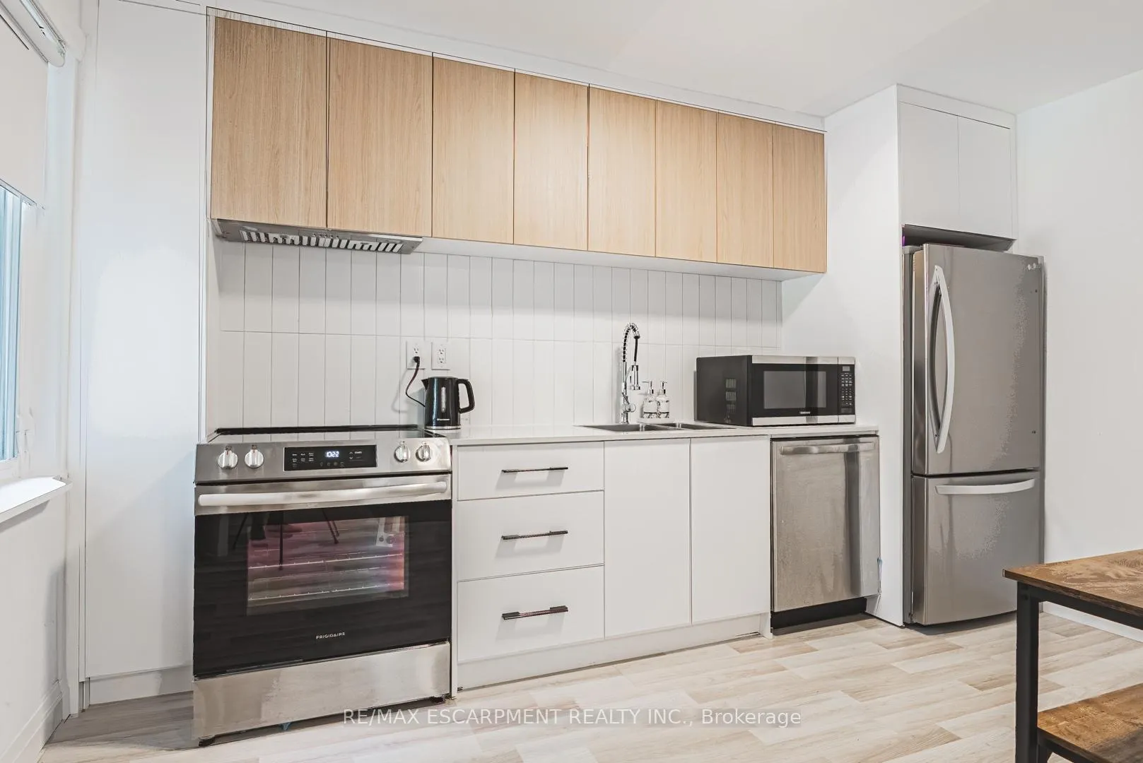 Photo 9 of 196 Walnut Street, Hamilton, Corktown — HOMEH