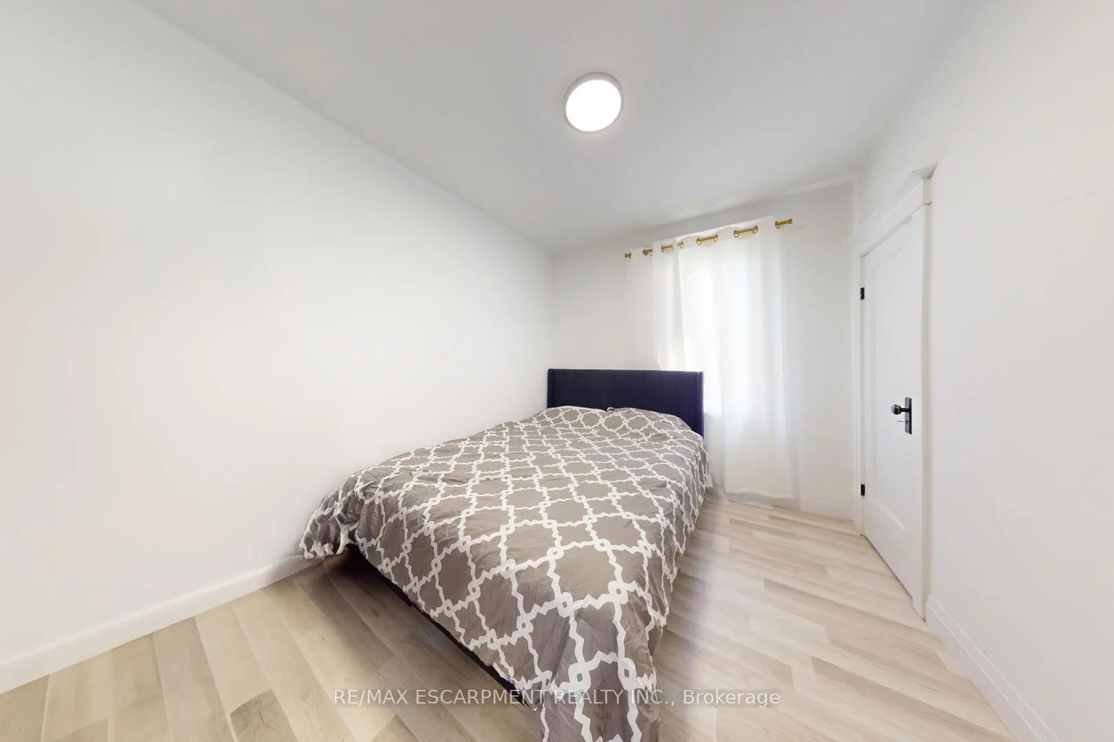 Photo 18 of 196 Walnut Street, Hamilton, Corktown — HOMEH