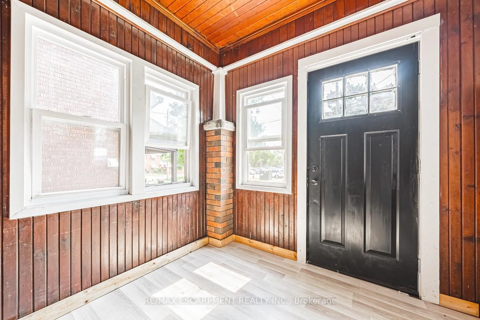 Photo 29 of 196 Walnut Street, Hamilton, Corktown — HOMEH