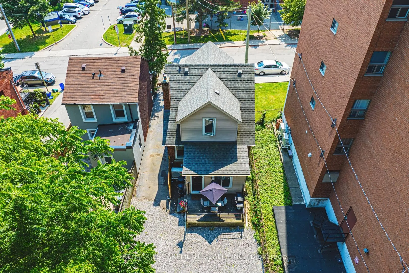 Photo 38 of 196 Walnut Street, Hamilton, Corktown — HOMEH