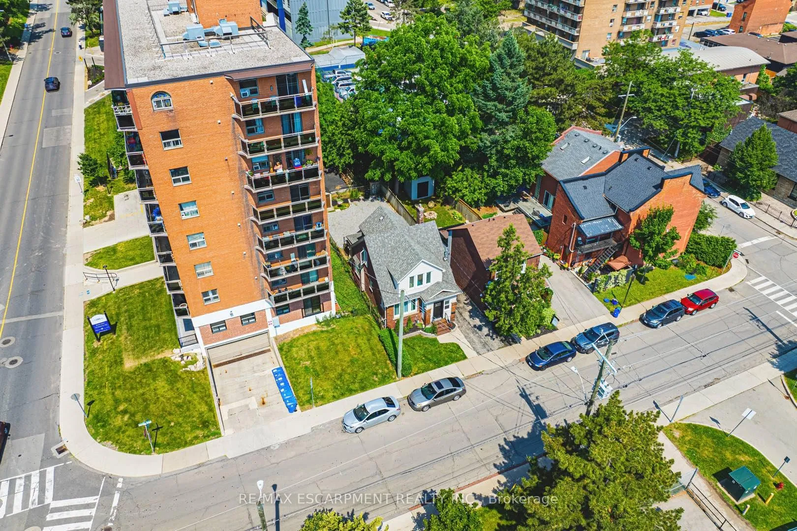 Photo 42 of 196 Walnut Street, Hamilton, Corktown — HOMEH
