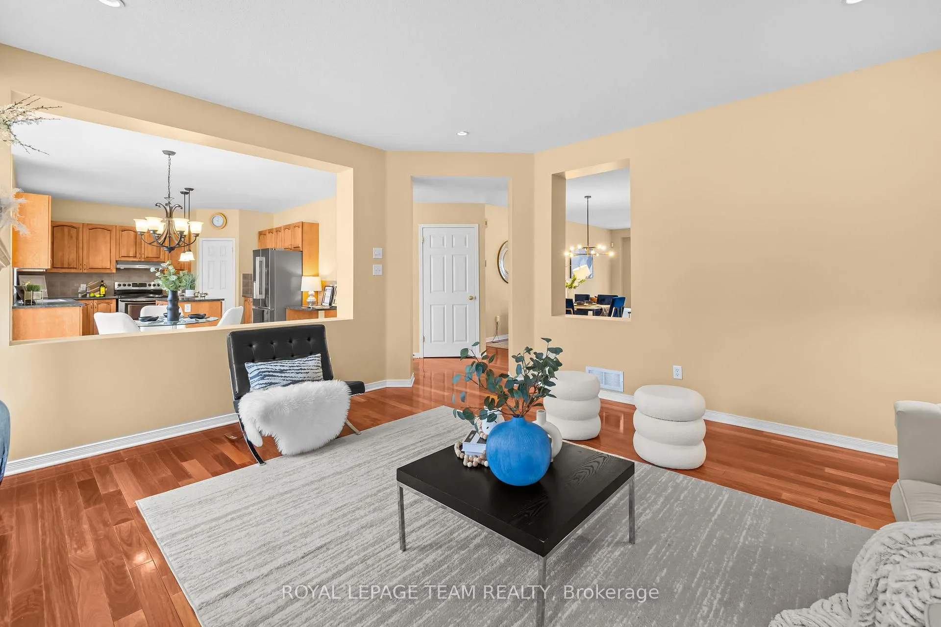 Photo 10 of 522 Kentmare Crescent, Ottawa, Barrhaven - Strandherd — HOMEH