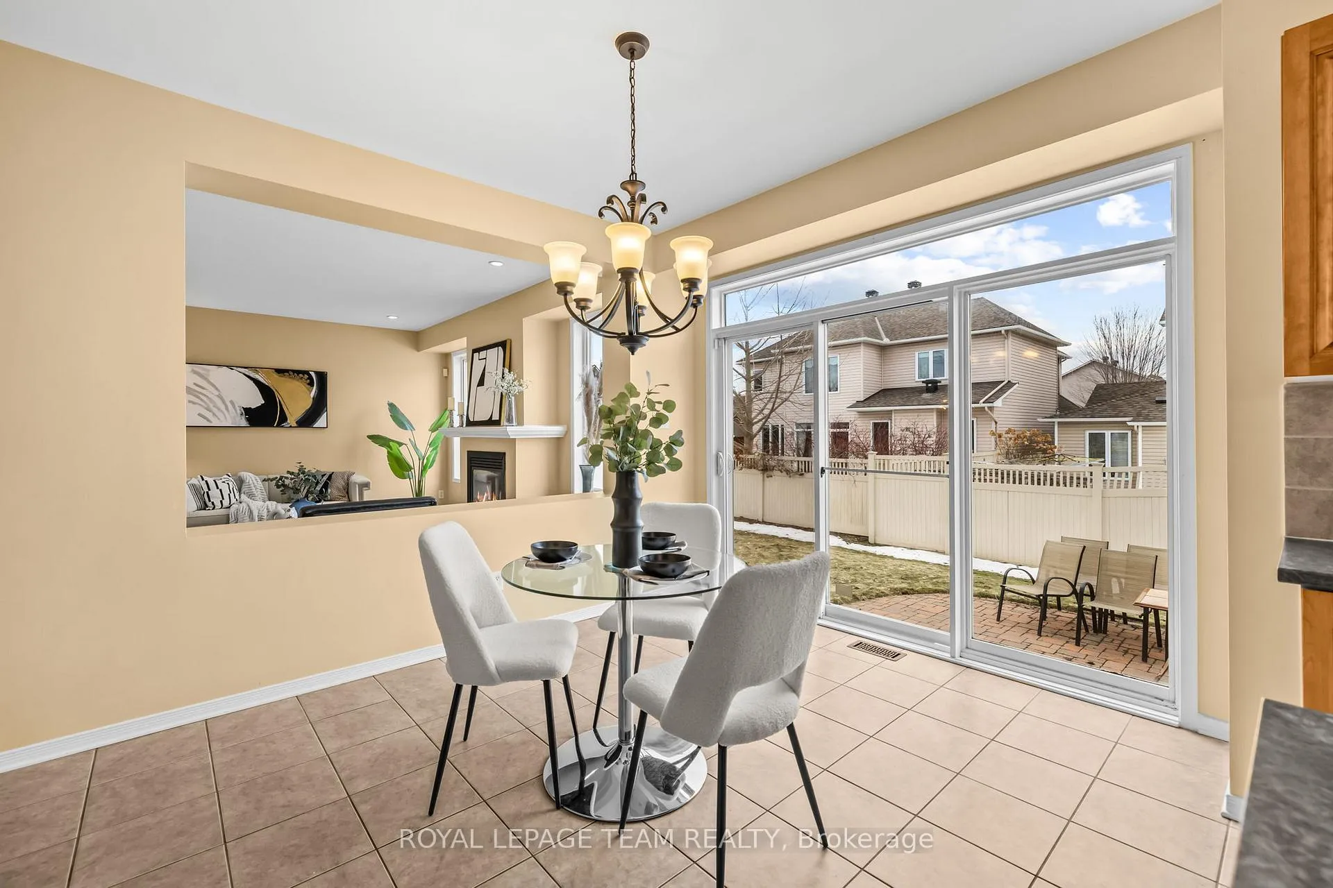 Photo 15 of 522 Kentmare Crescent, Ottawa, Barrhaven - Strandherd — HOMEH