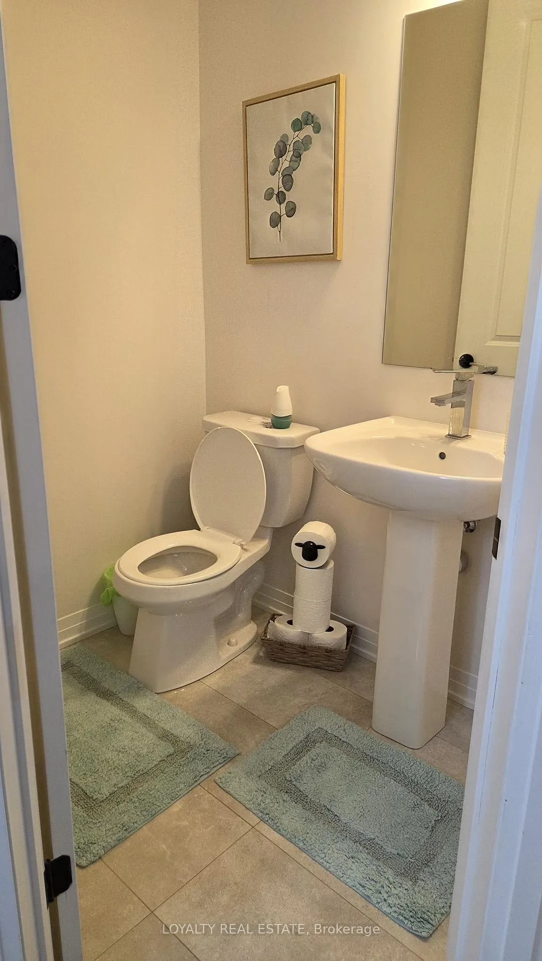 Photo 15 of 19 Ambereen Place, Clarington, Bowmanville — HOMEH