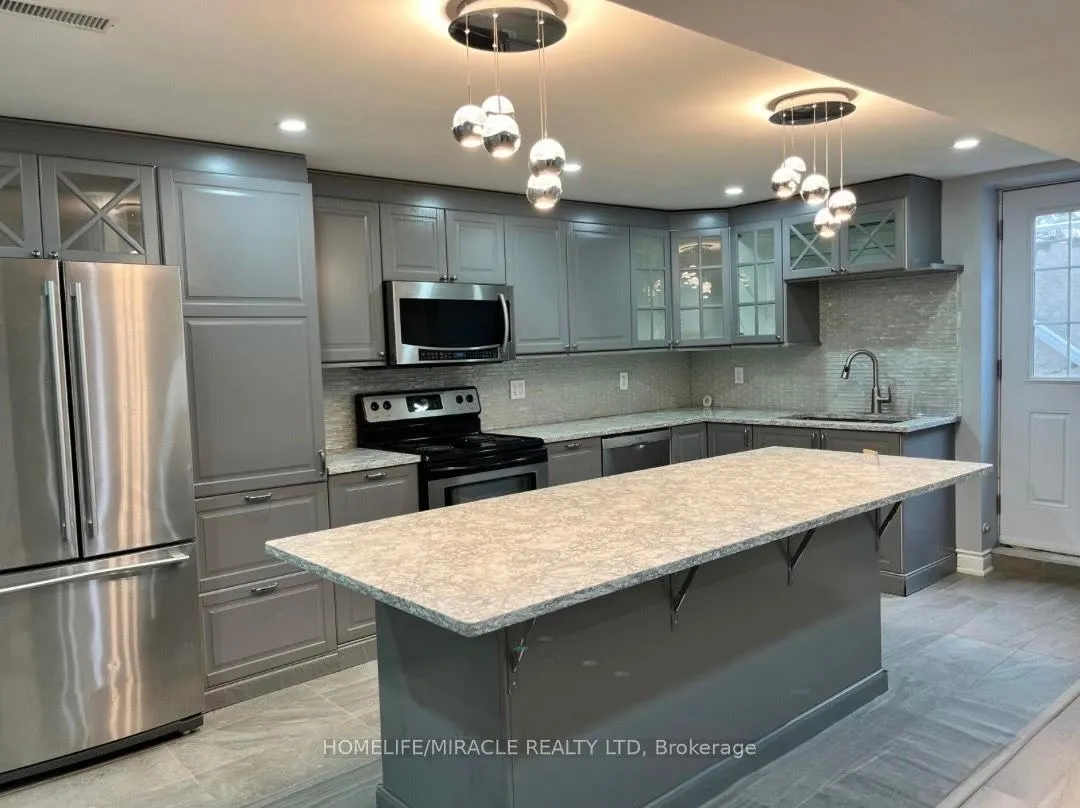 Photo 2 of Unit Lower, 36 Neptune Court, Brampton, Westgate — HOMEH