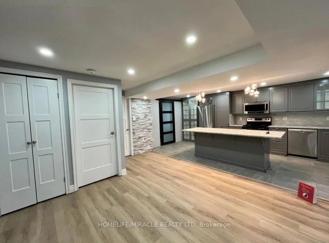 Photo 3 of Unit Lower, 36 Neptune Court, Brampton, Westgate — HOMEH