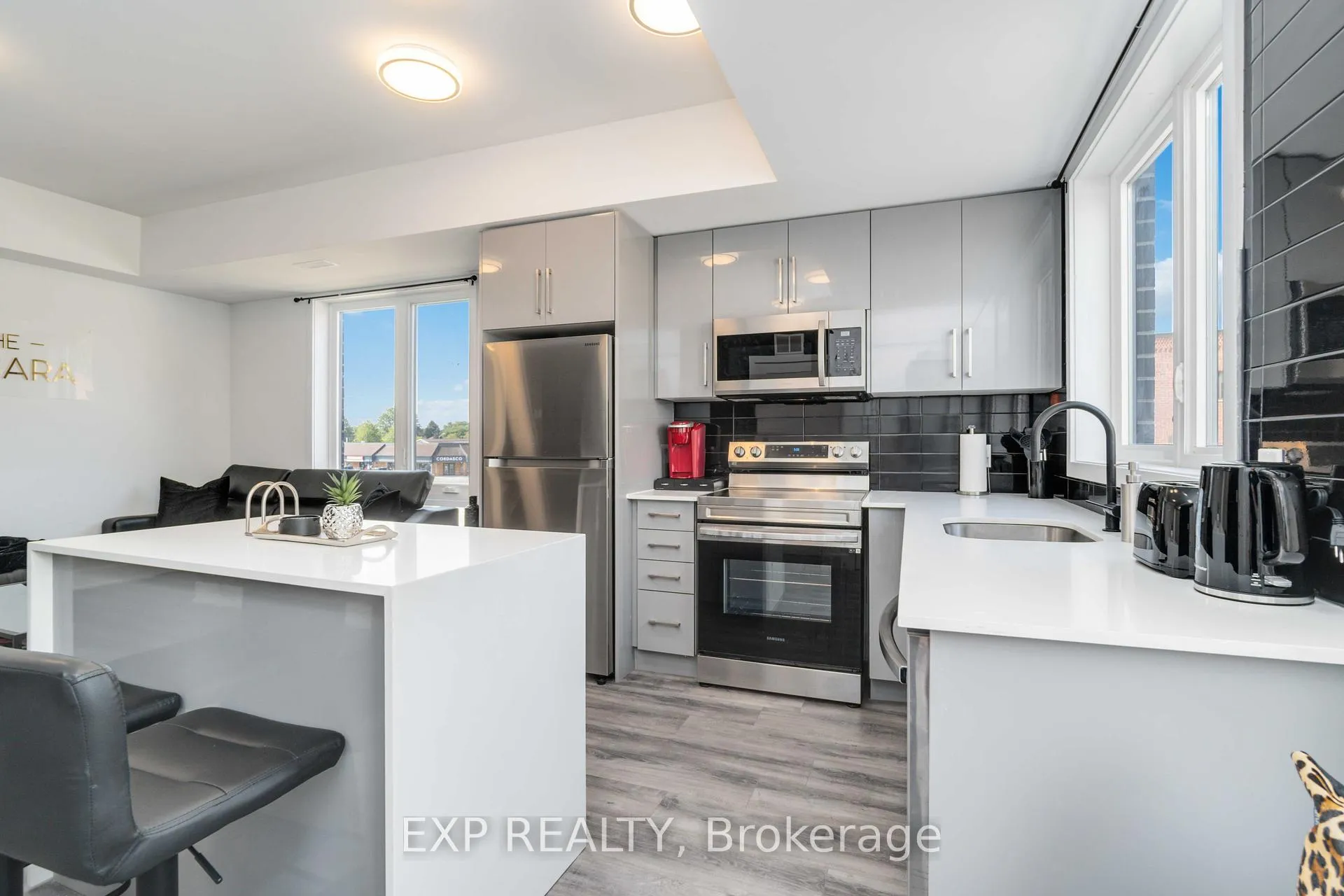 Photo 7 of Unit 312, 6065 Mcleod Road N, Niagara Falls, Arad/Fallsview — HOMEH