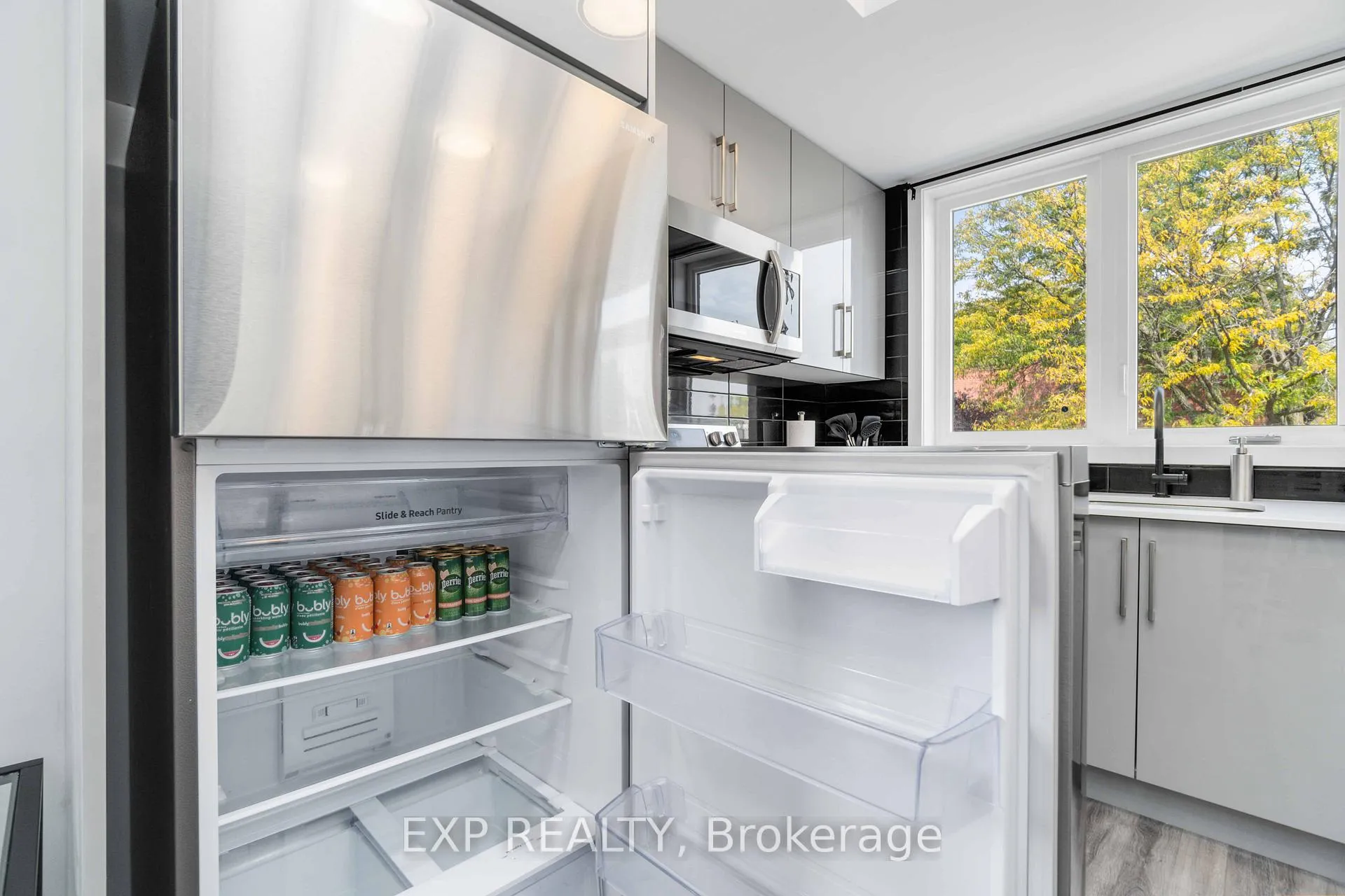 Photo 8 of Unit 312, 6065 Mcleod Road N, Niagara Falls, Arad/Fallsview — HOMEH