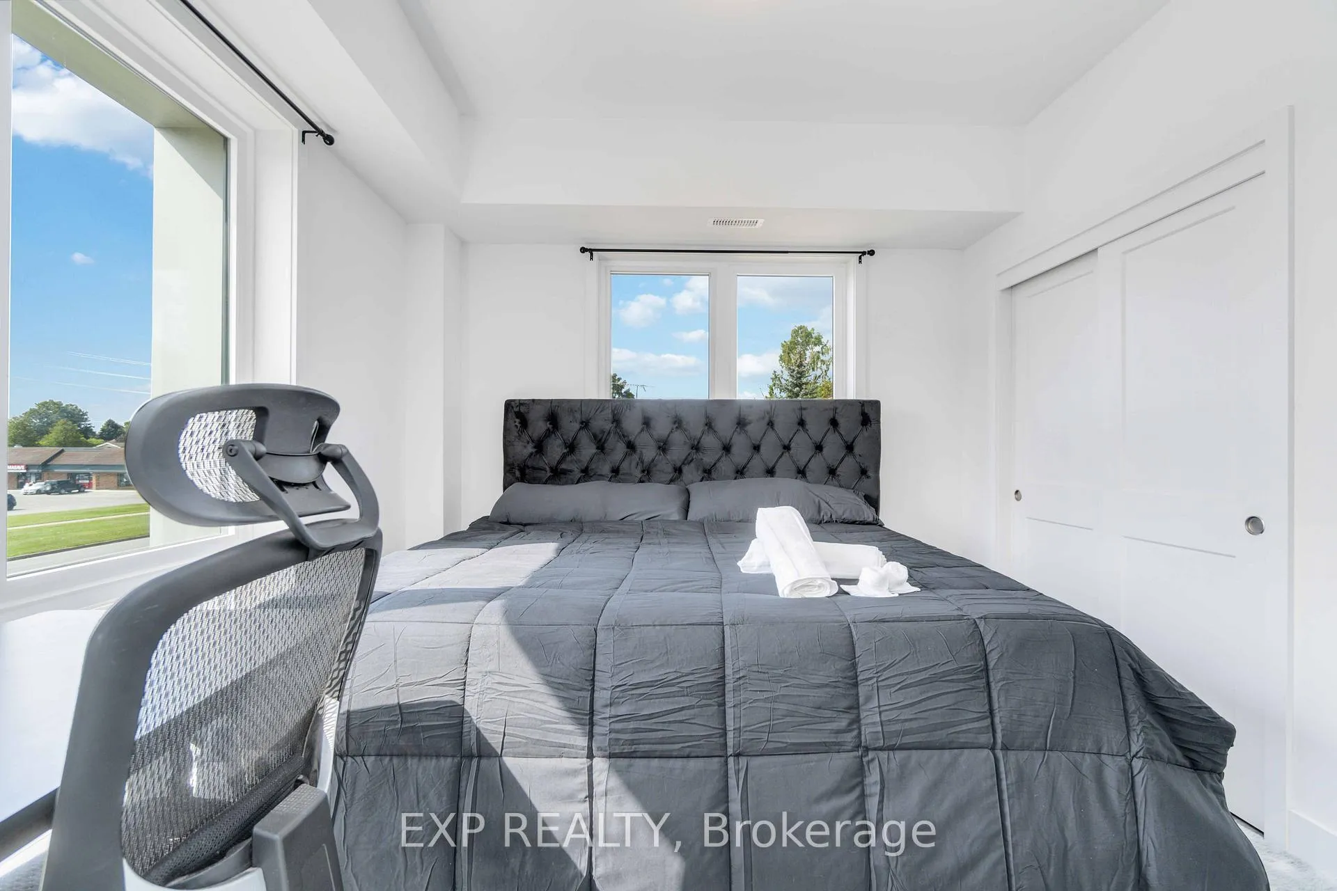 Photo 18 of Unit 312, 6065 Mcleod Road N, Niagara Falls, Arad/Fallsview — HOMEH