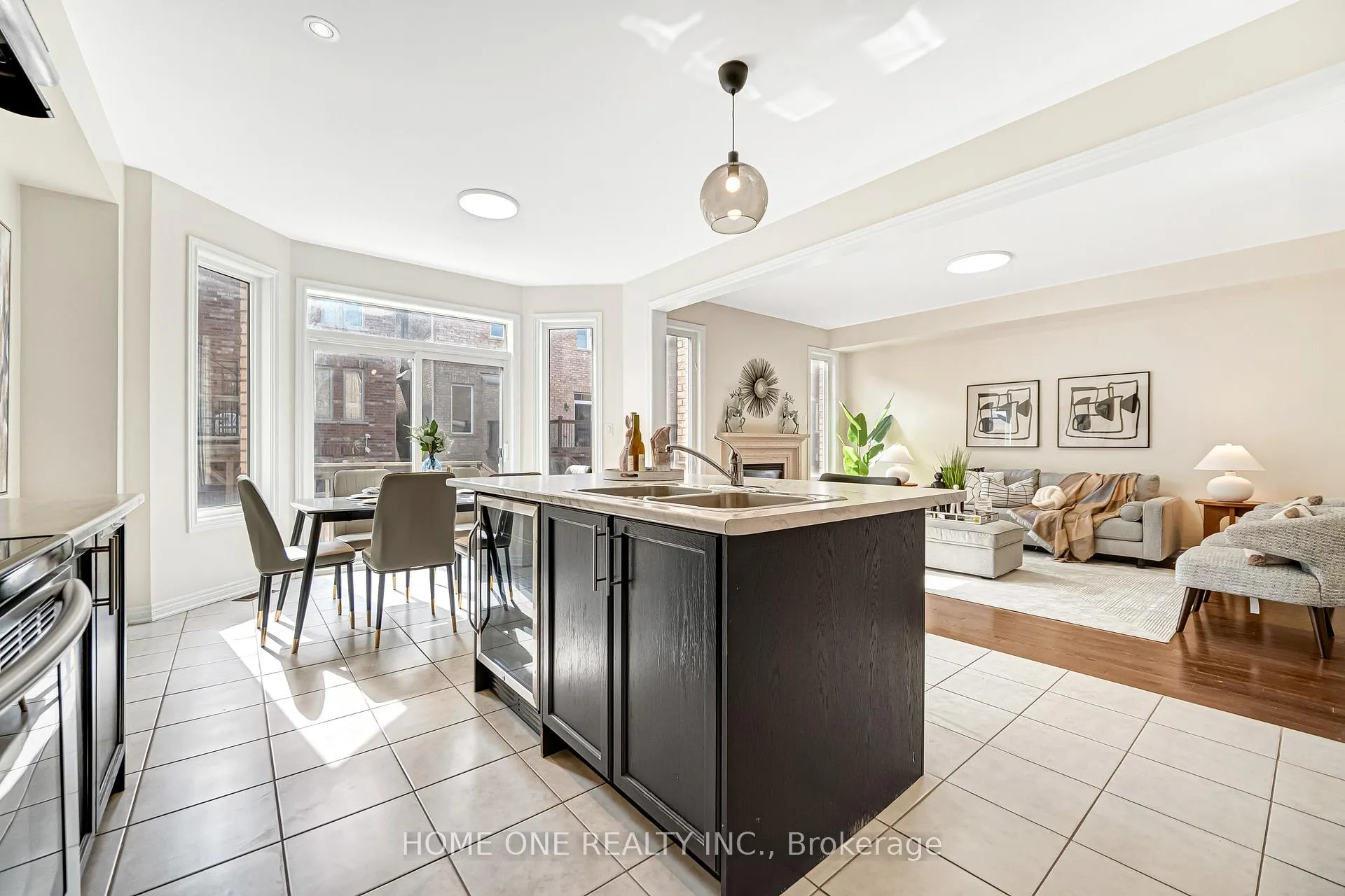 Photo 22 of 97 Holst Avenue, Markham, Berczy — HOMEH