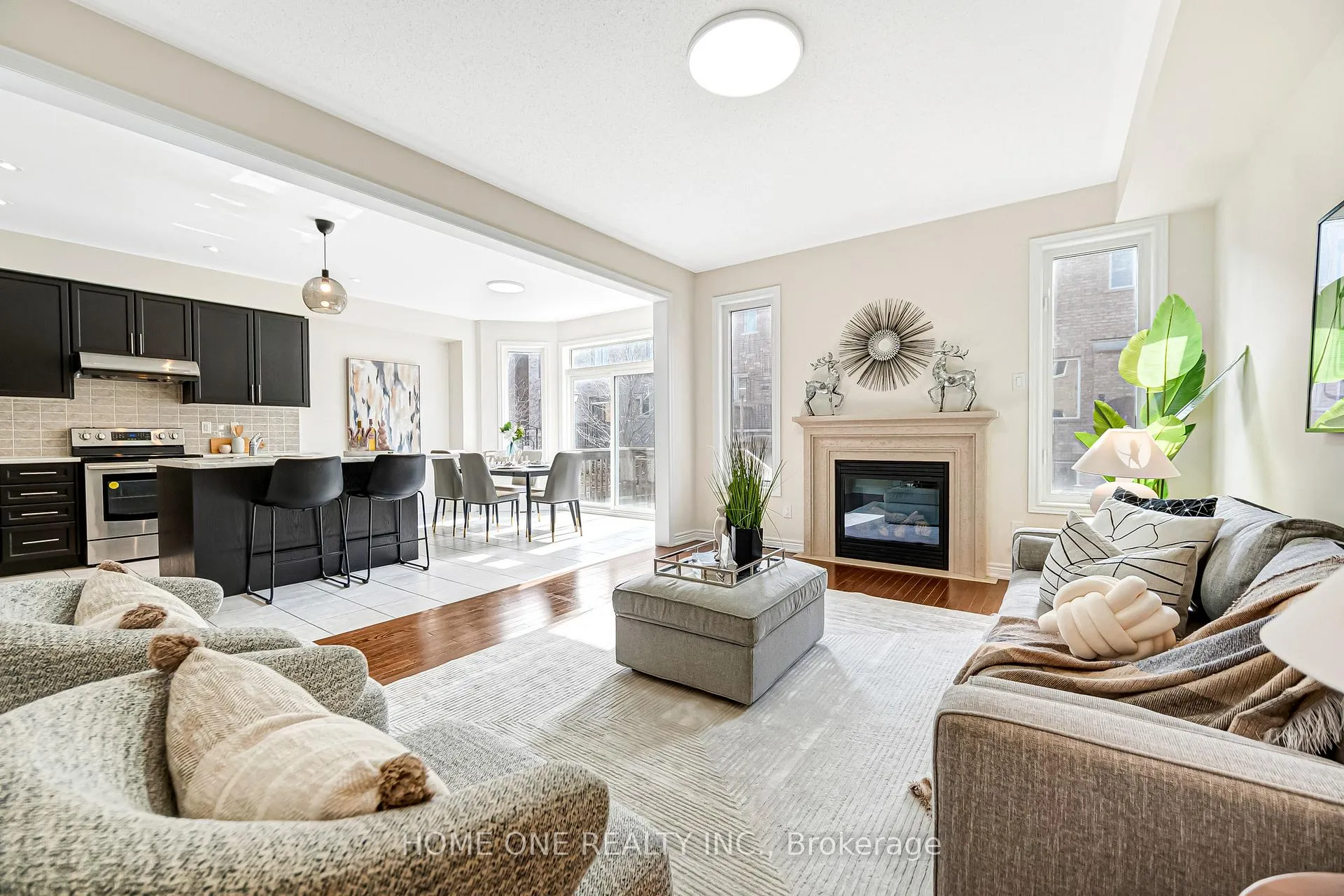 Photo 29 of 97 Holst Avenue, Markham, Berczy — HOMEH
