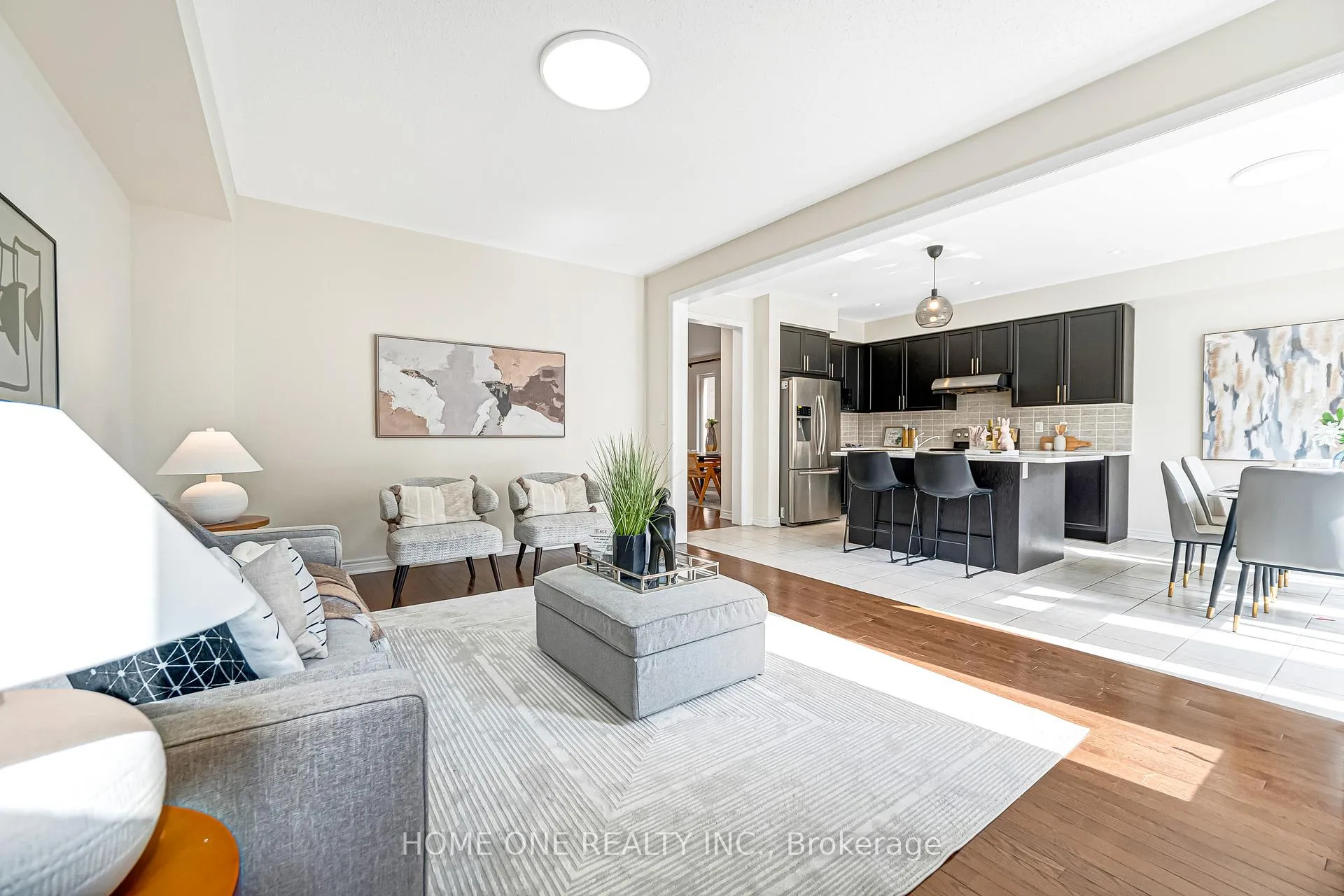 Photo 30 of 97 Holst Avenue, Markham, Berczy — HOMEH