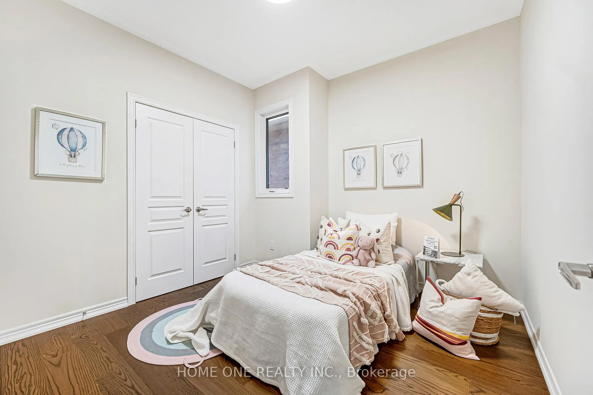 Photo 37 of 97 Holst Avenue, Markham, Berczy — HOMEH