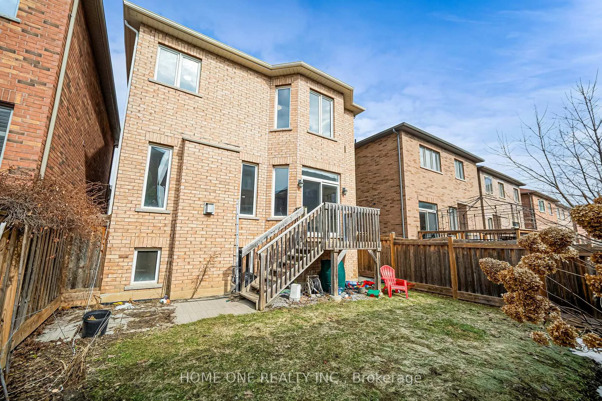 Photo 46 of 97 Holst Avenue, Markham, Berczy — HOMEH