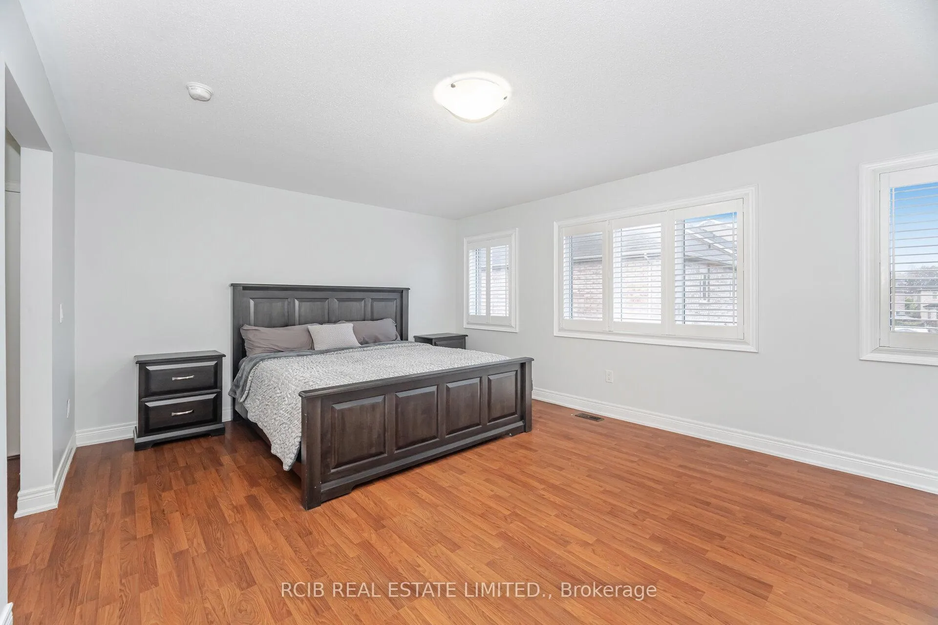 Photo 23 of 27 Blackstone River Drive, Brampton, Sandringham-Wellington North — HOMEH