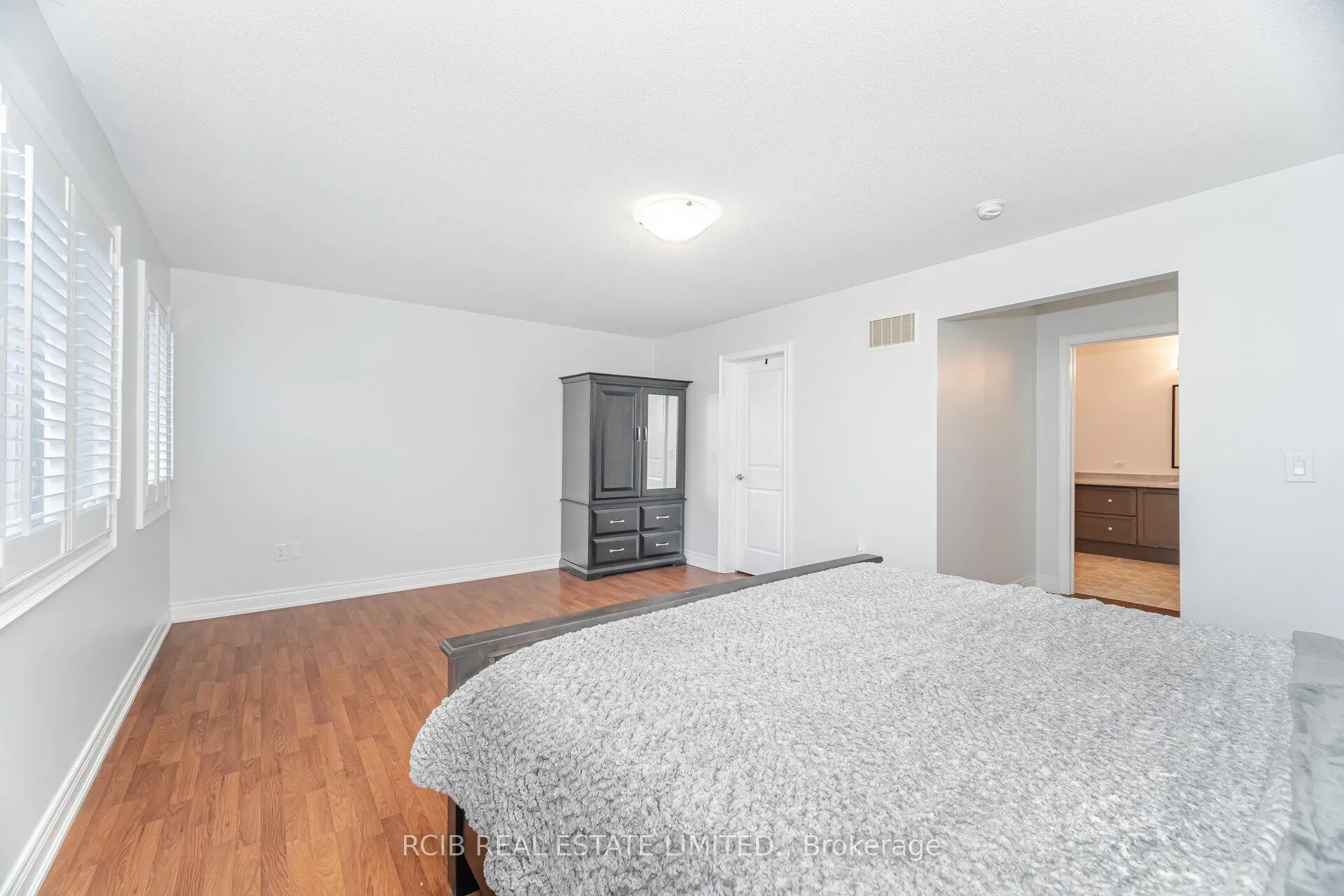 Photo 24 of 27 Blackstone River Drive, Brampton, Sandringham-Wellington North — HOMEH