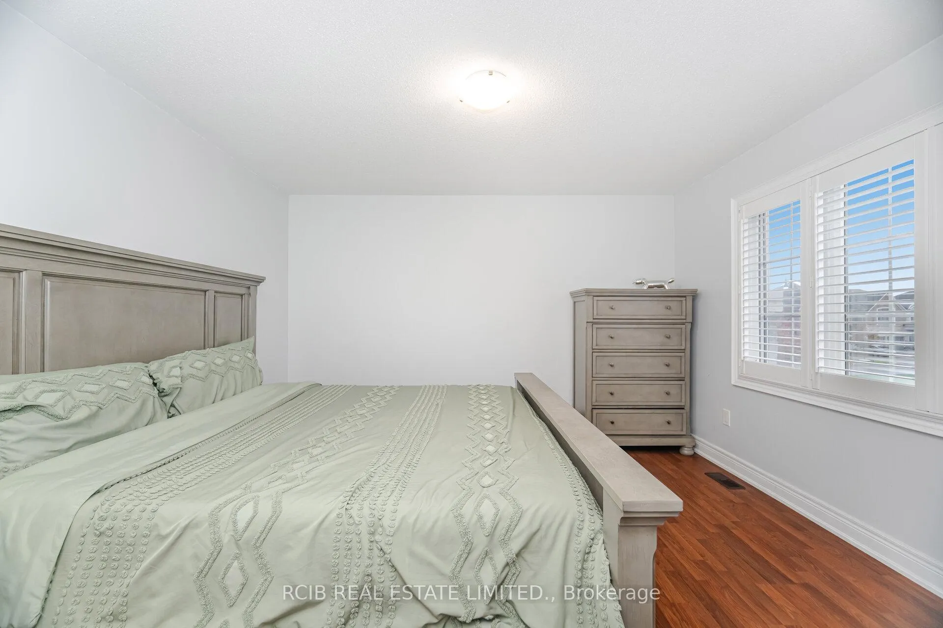 Photo 29 of 27 Blackstone River Drive, Brampton, Sandringham-Wellington North — HOMEH