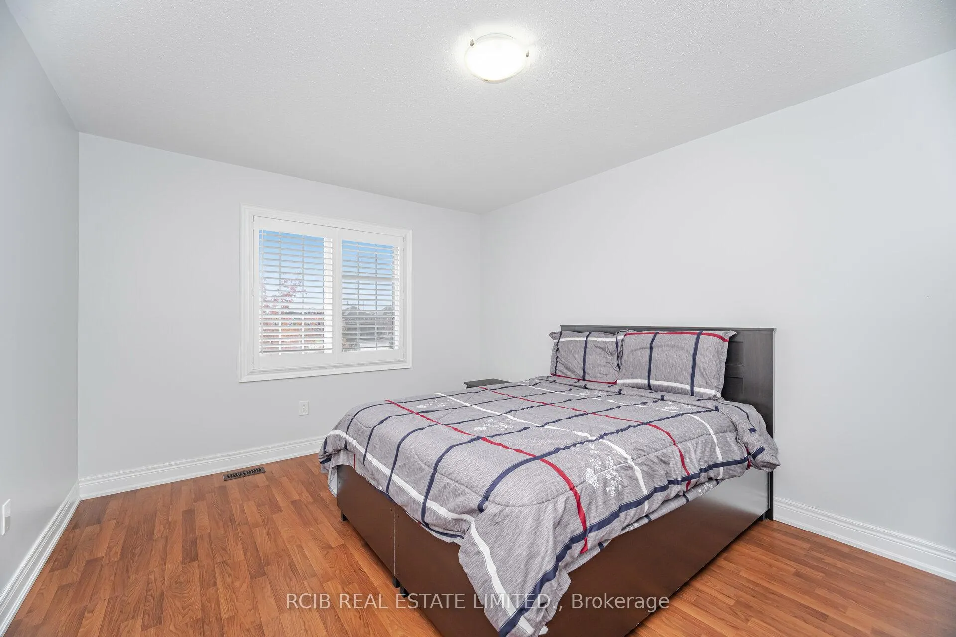 Photo 31 of 27 Blackstone River Drive, Brampton, Sandringham-Wellington North — HOMEH