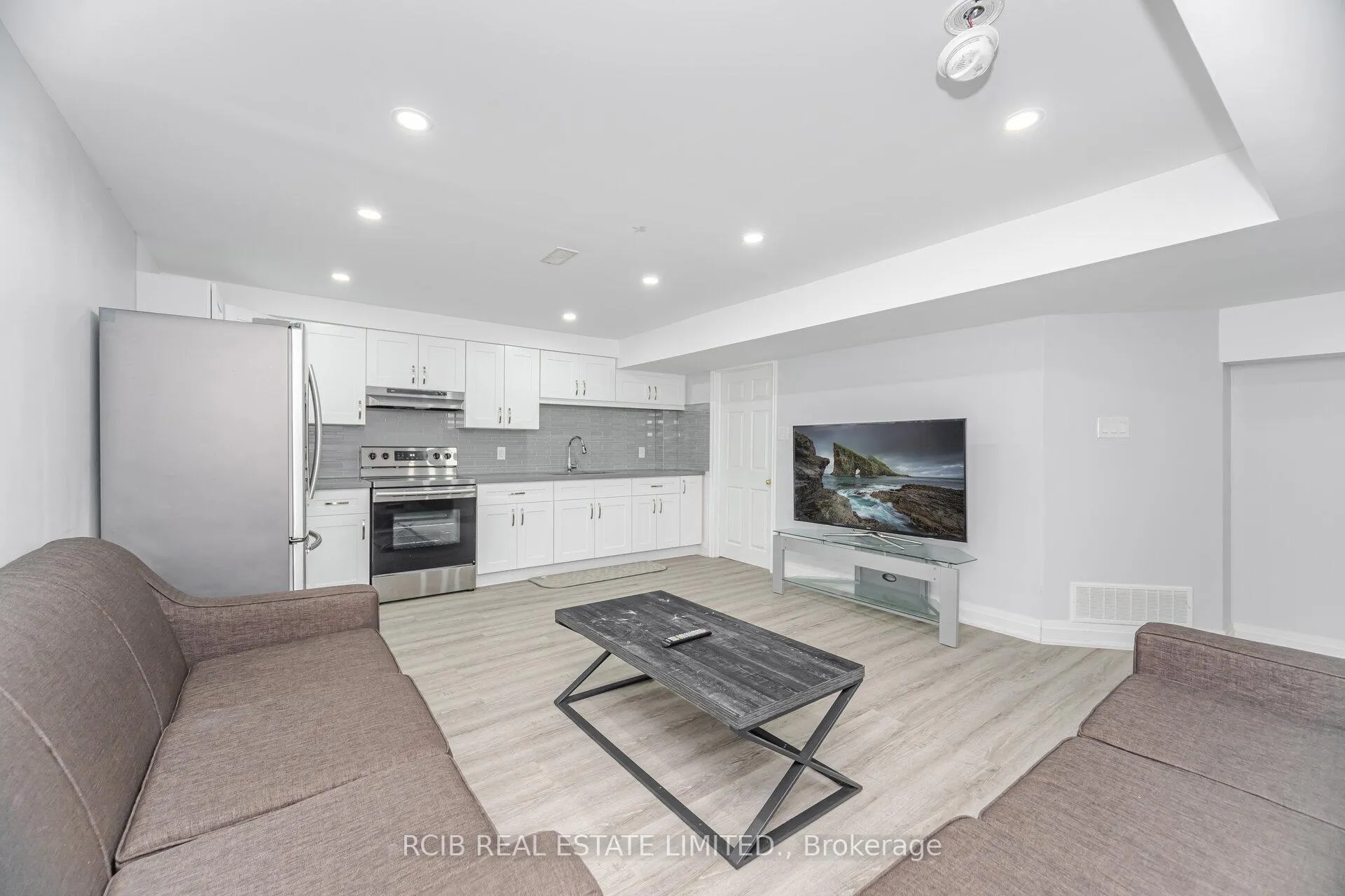Photo 37 of 27 Blackstone River Drive, Brampton, Sandringham-Wellington North — HOMEH