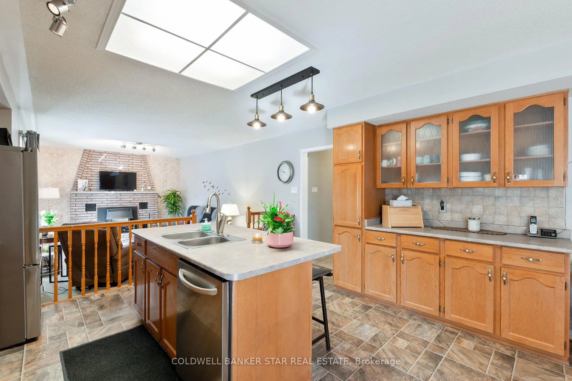 Photo 20 of 12 Treadwell Street, Aylmer — HOMEH