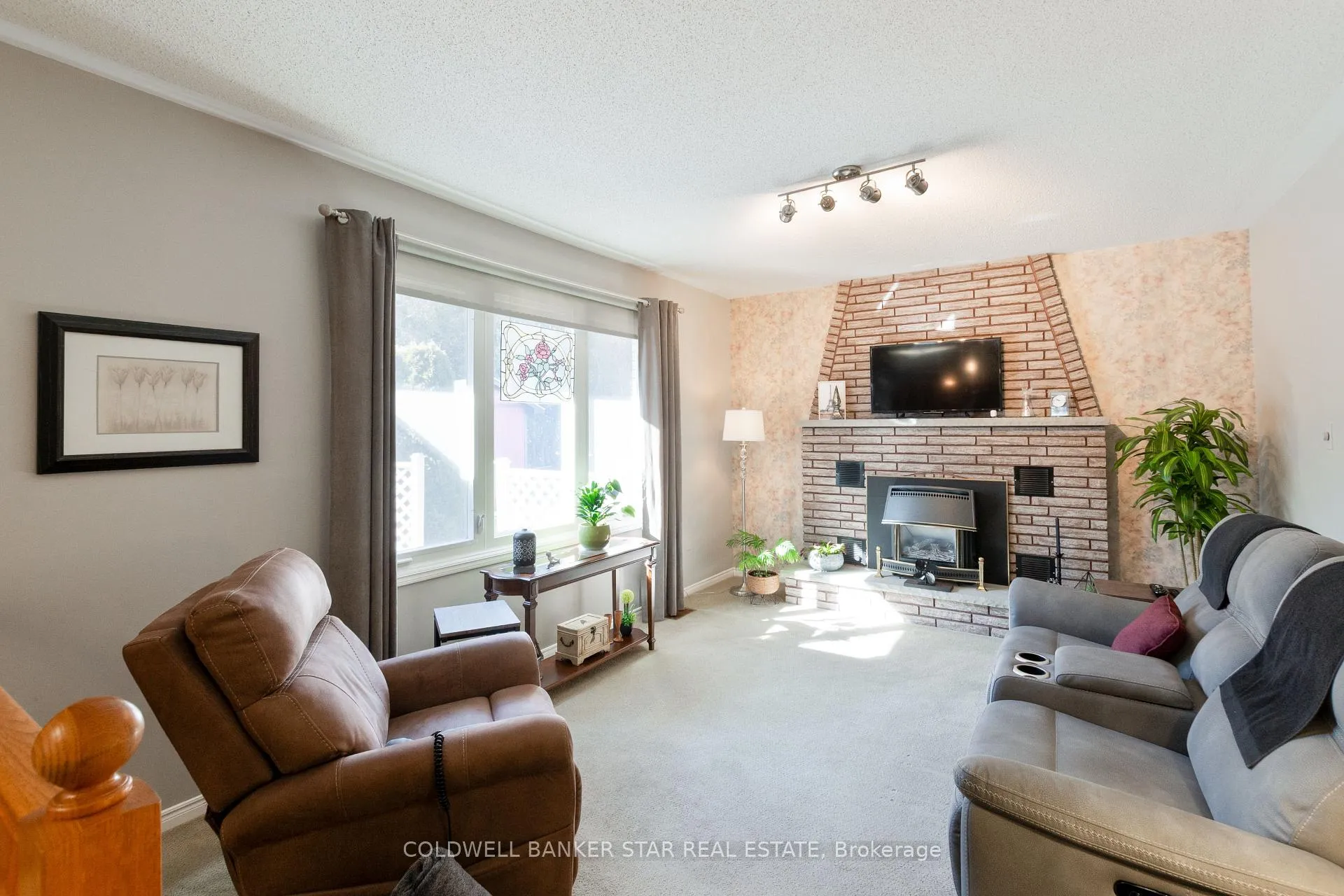 Photo 23 of 12 Treadwell Street, Aylmer — HOMEH
