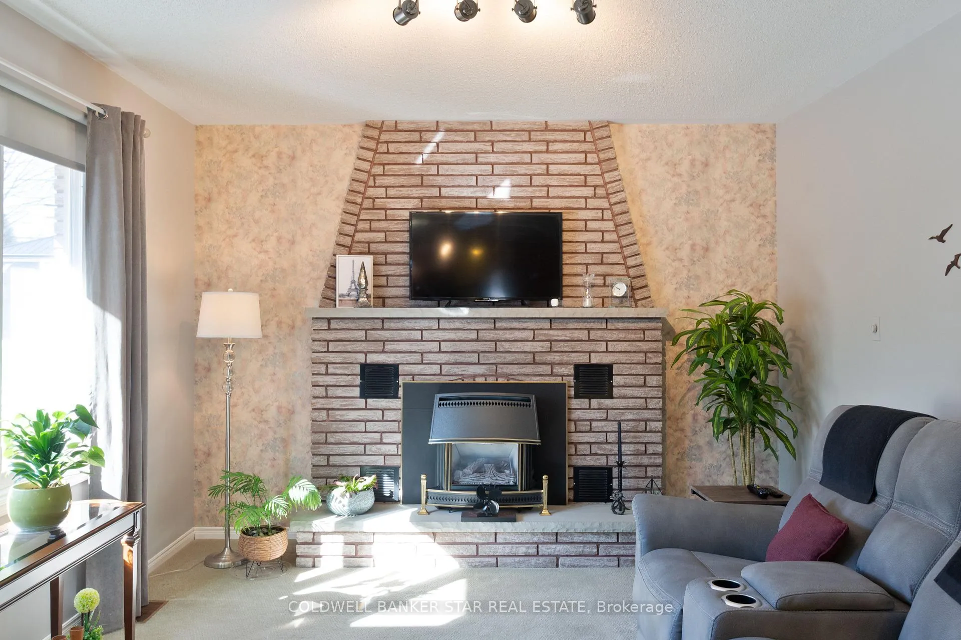 Photo 25 of 12 Treadwell Street, Aylmer — HOMEH