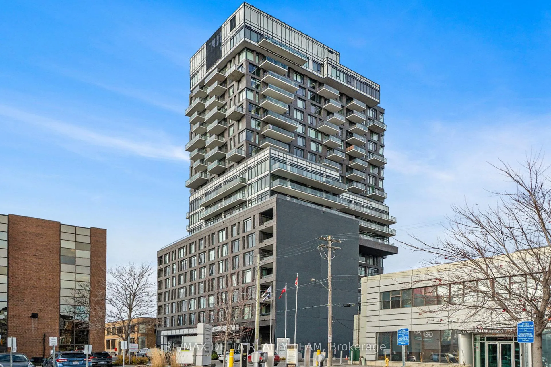Photo 2 of Unit 207, 203 Catherine Street, Ottawa, Ottawa Centre — HOMEH