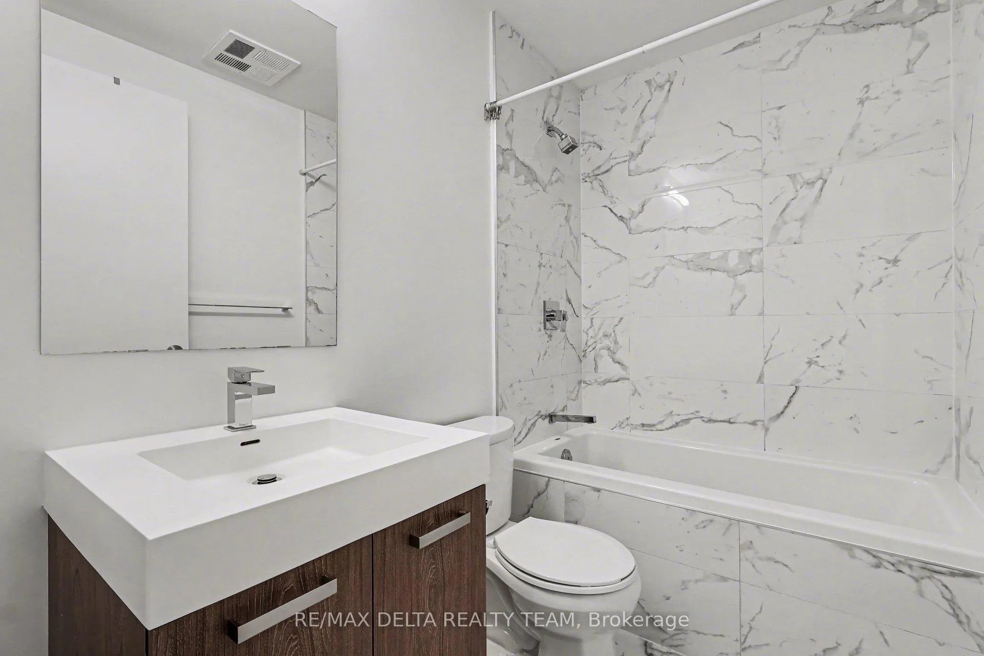Photo 6 of Unit 207, 203 Catherine Street, Ottawa, Ottawa Centre — HOMEH
