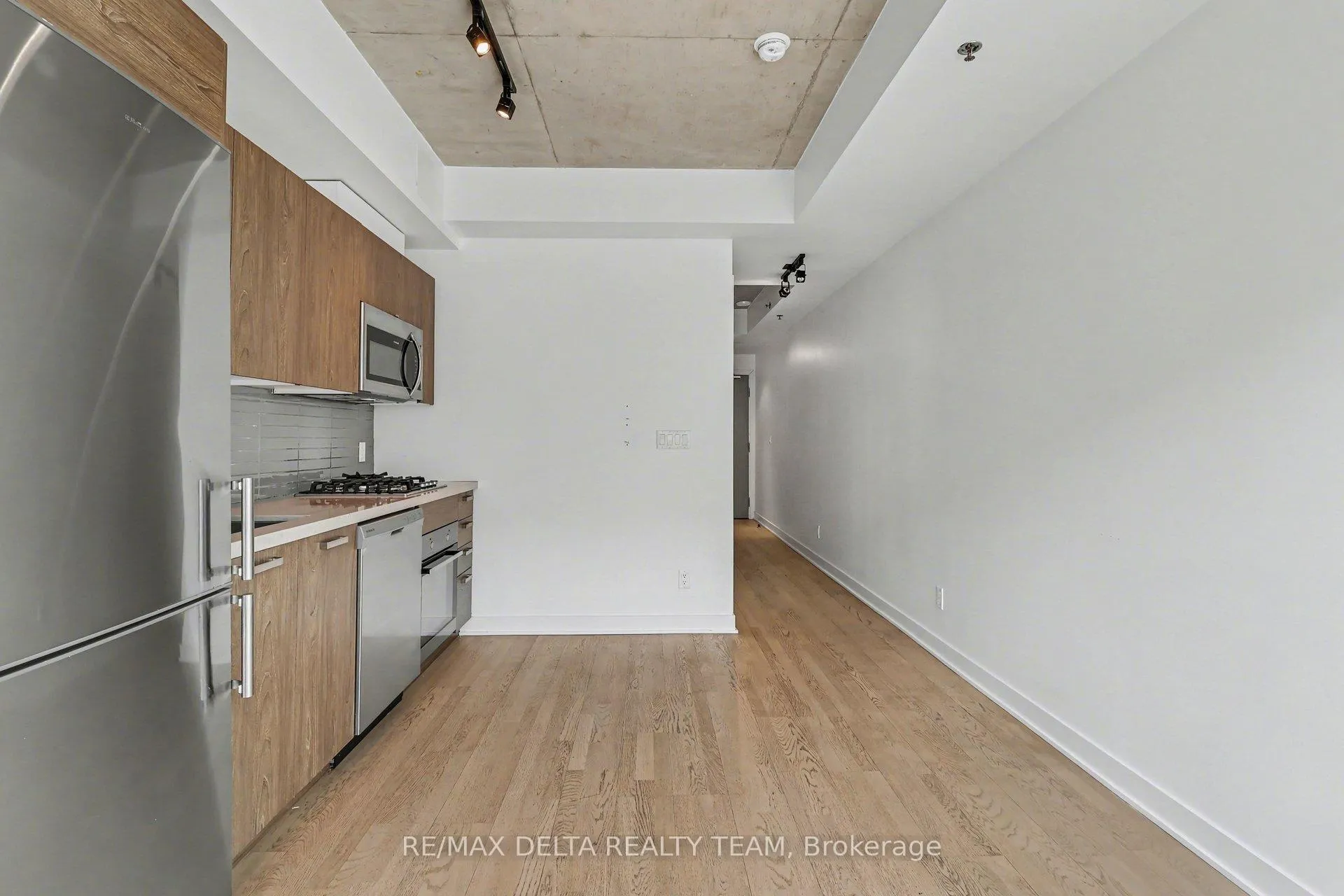 Photo 11 of Unit 207, 203 Catherine Street, Ottawa, Ottawa Centre — HOMEH