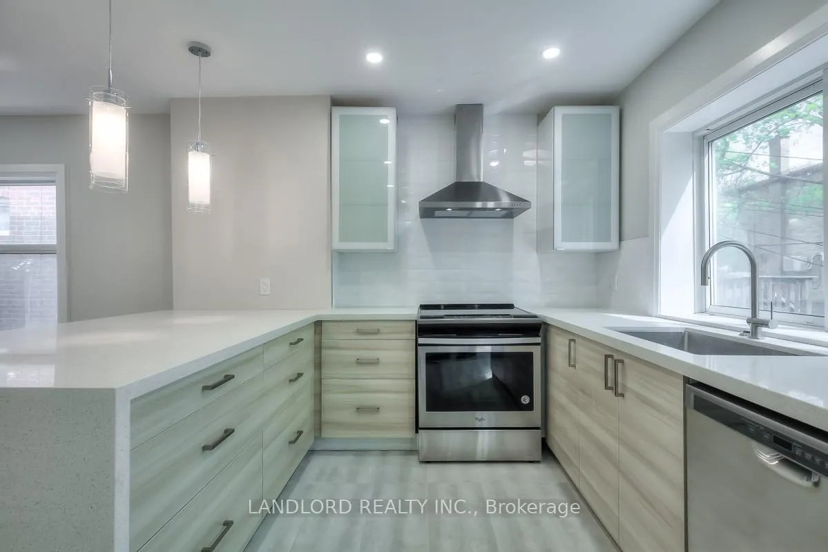 Photo 5 of Unit Main, 153 Gainsborough Road, Toronto, Woodbine Corridor — HOMEH
