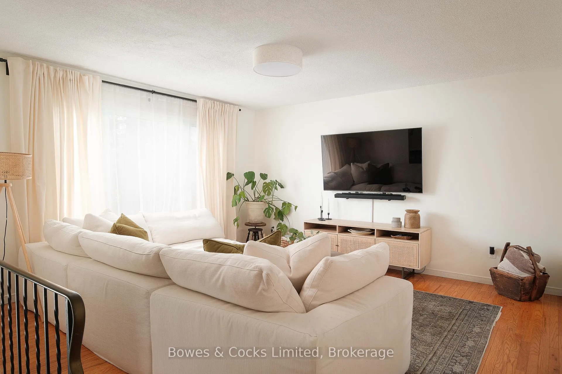 Photo 6 of 1712 Redwood Drive, Peterborough, Monaghan Ward 2 — HOMEH