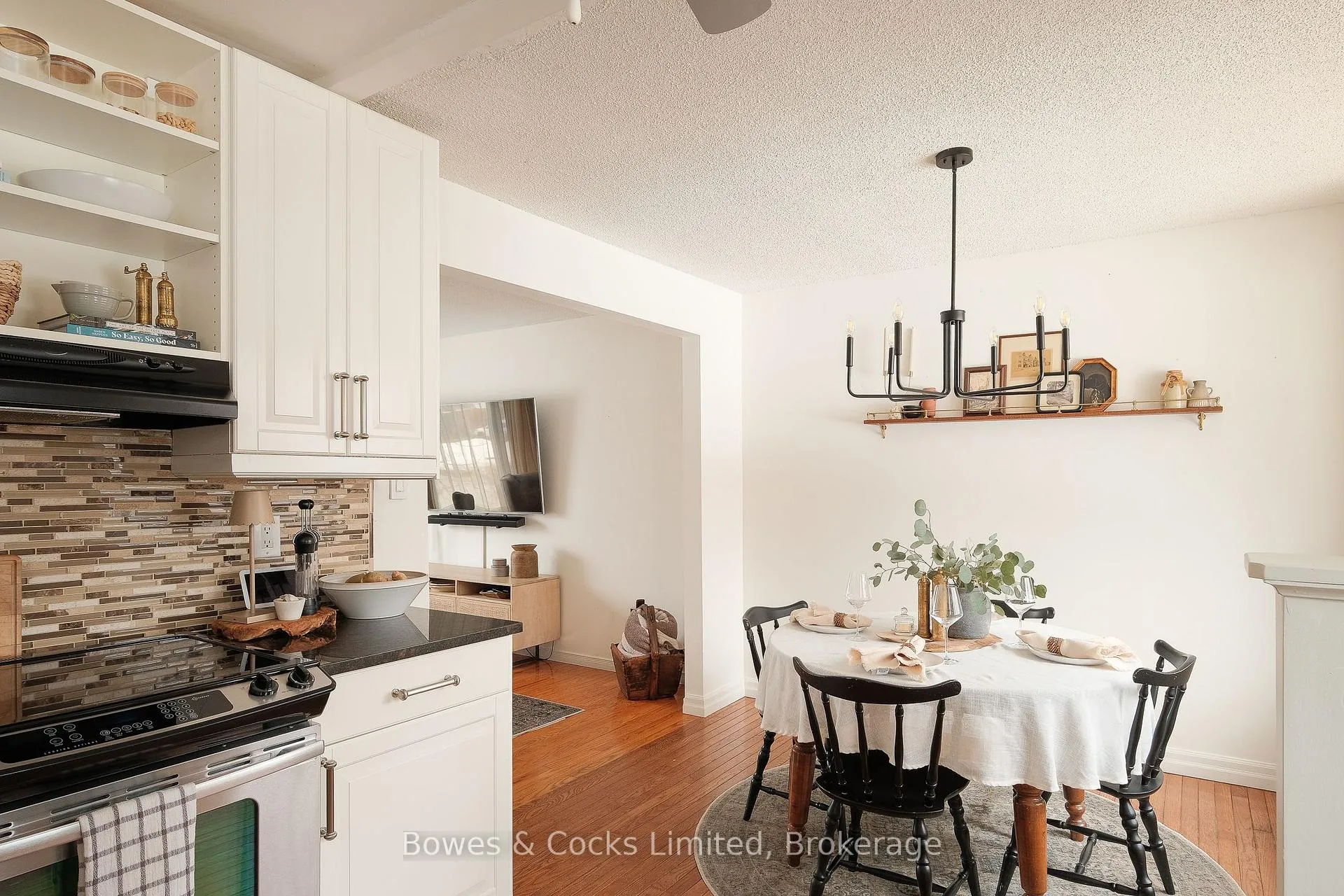 Photo 9 of 1712 Redwood Drive, Peterborough, Monaghan Ward 2 — HOMEH