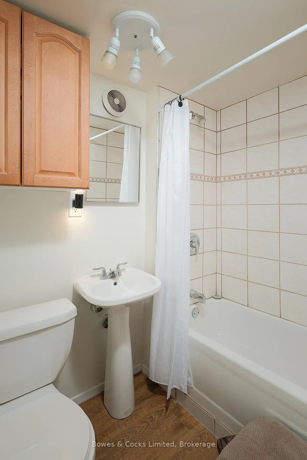 Photo 26 of 1712 Redwood Drive, Peterborough, Monaghan Ward 2 — HOMEH