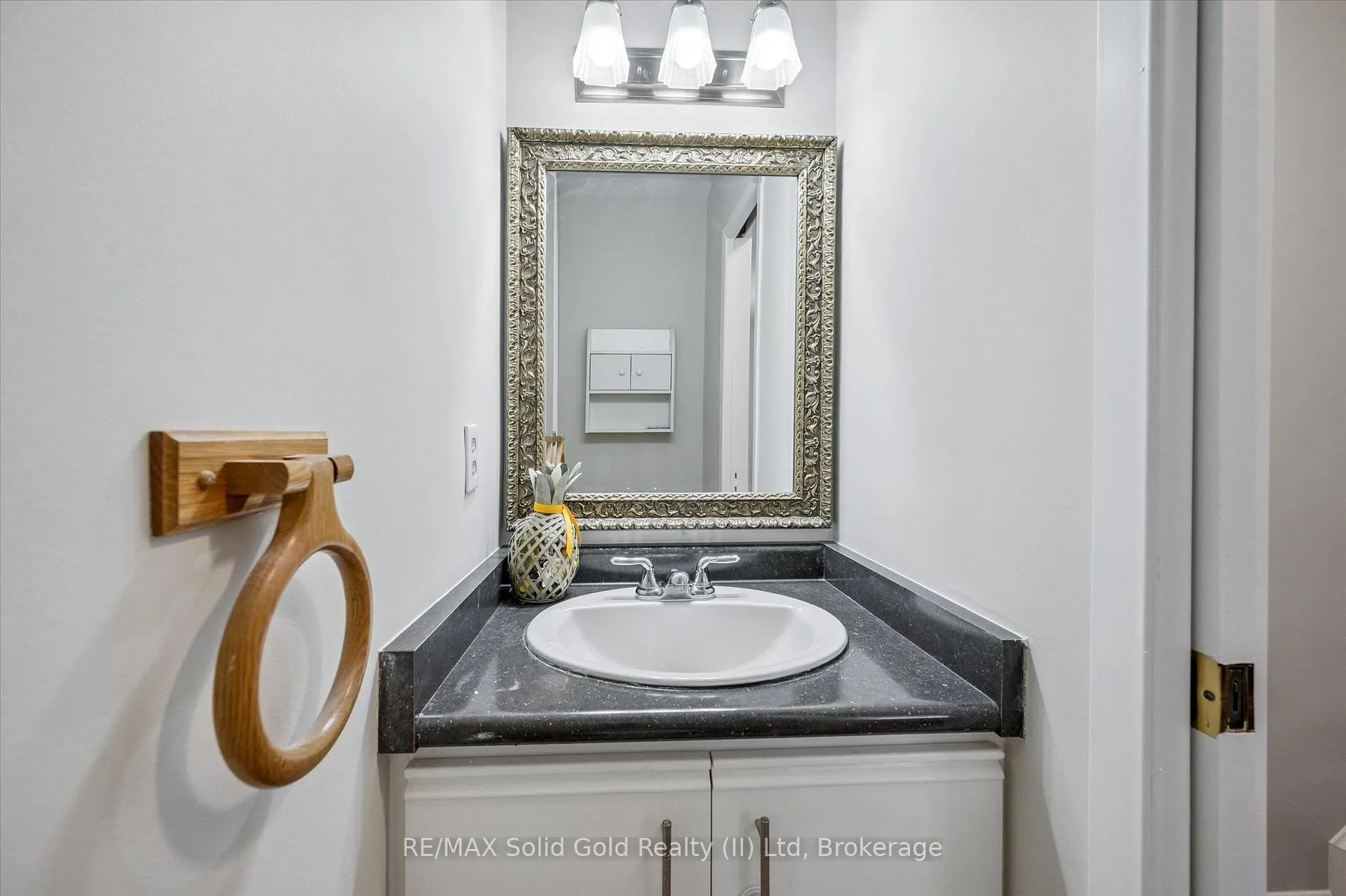 Photo 17 of Unit 17, 111 Traynor Avenue, Kitchener — HOMEH