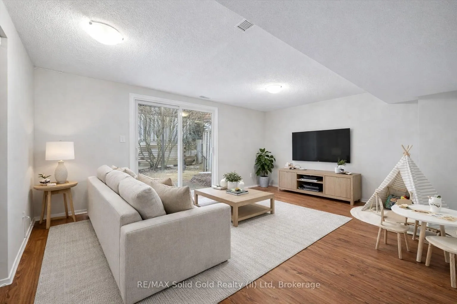 Photo 32 of Unit 17, 111 Traynor Avenue, Kitchener — HOMEH