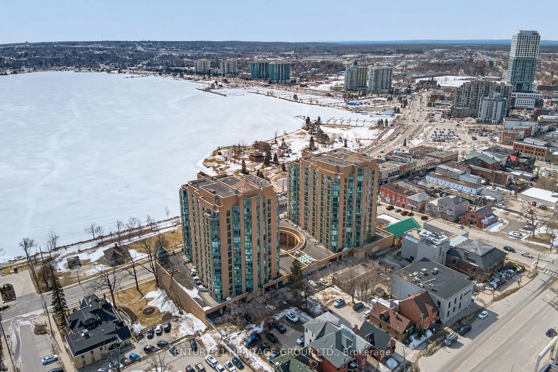 Photo 5 of Unit 1005, 150 Dunlop Street E, Barrie, City Centre — HOMEH