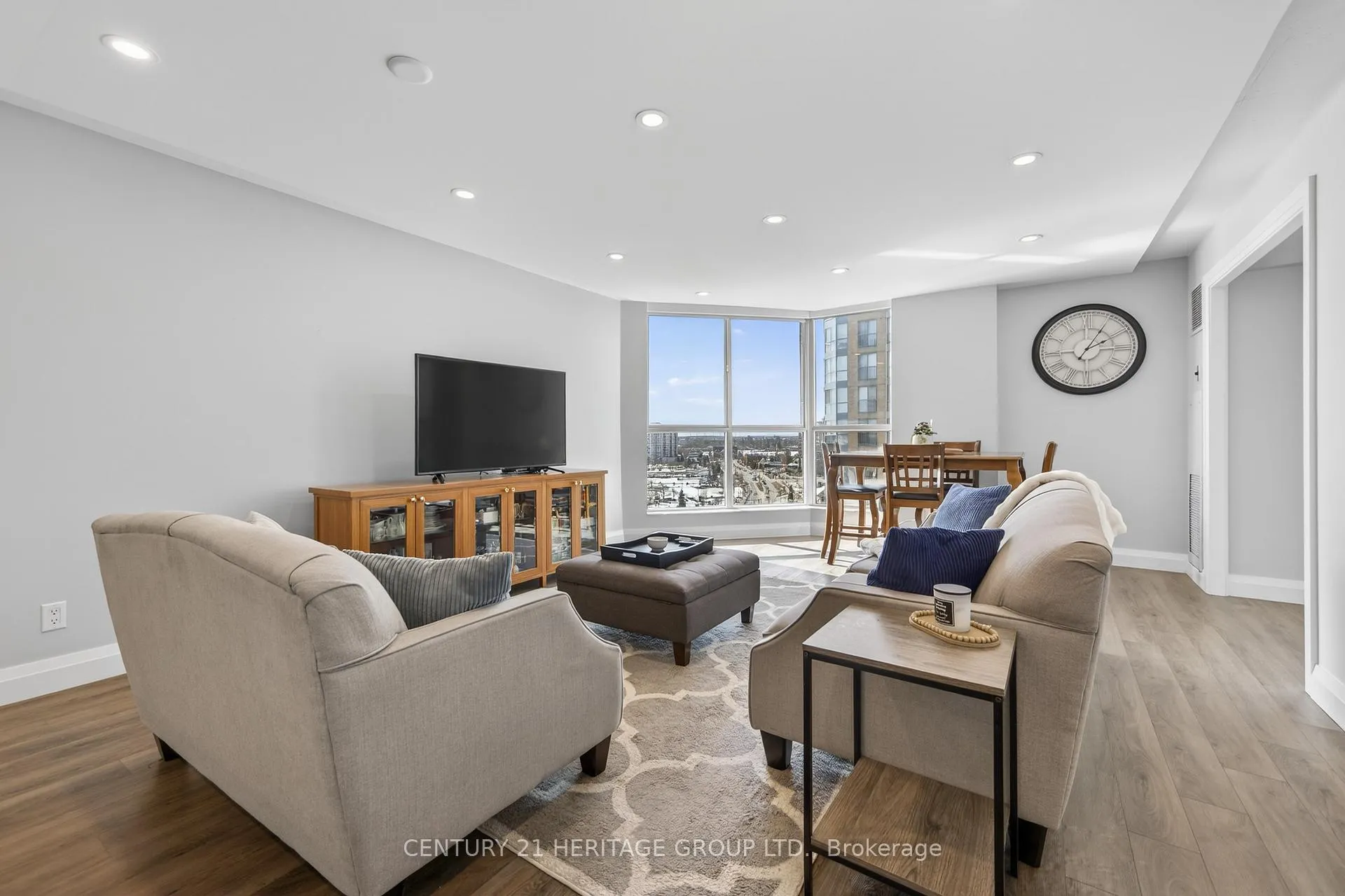 Photo 16 of Unit 1005, 150 Dunlop Street E, Barrie, City Centre — HOMEH