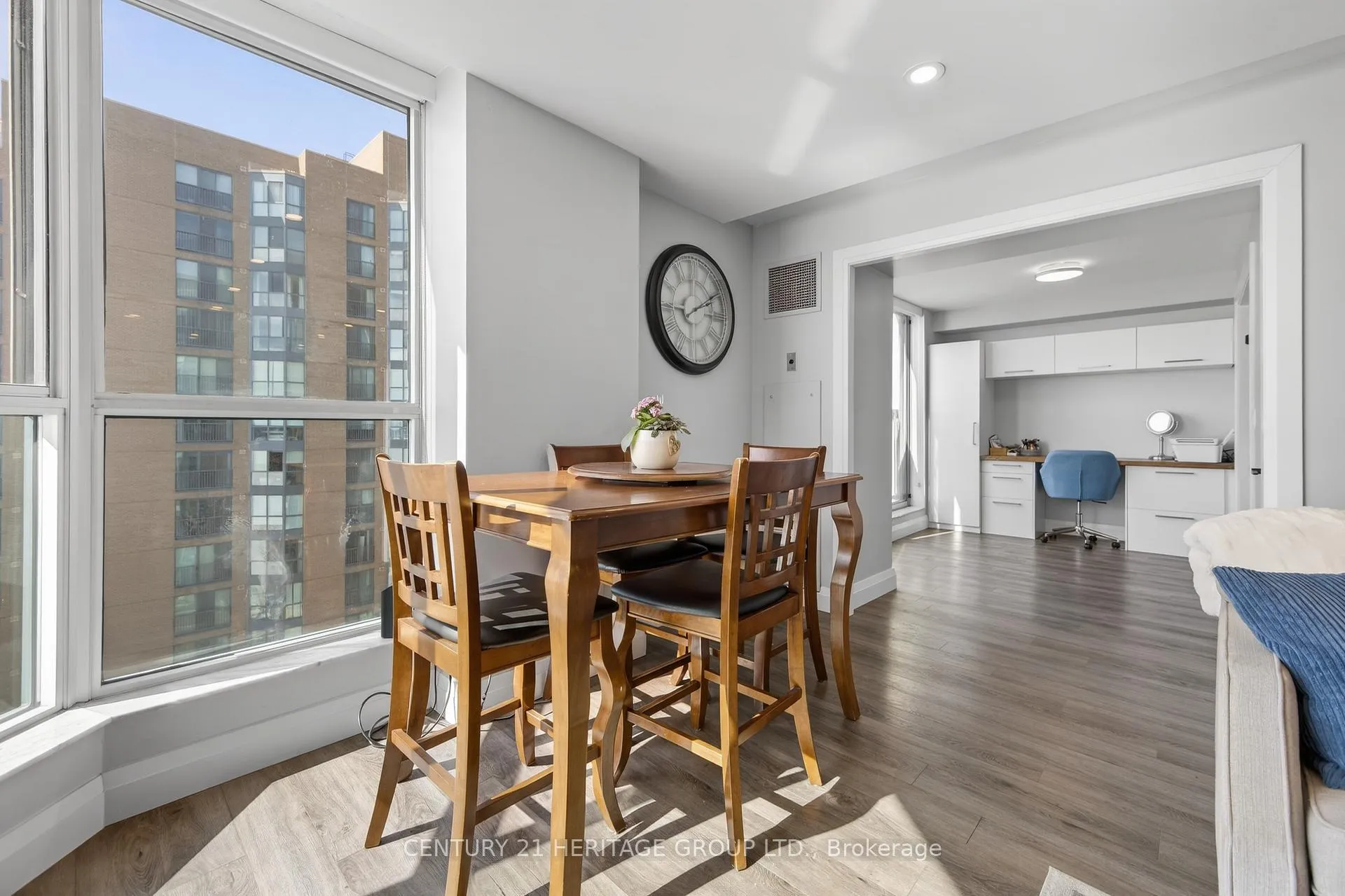 Photo 19 of Unit 1005, 150 Dunlop Street E, Barrie, City Centre — HOMEH