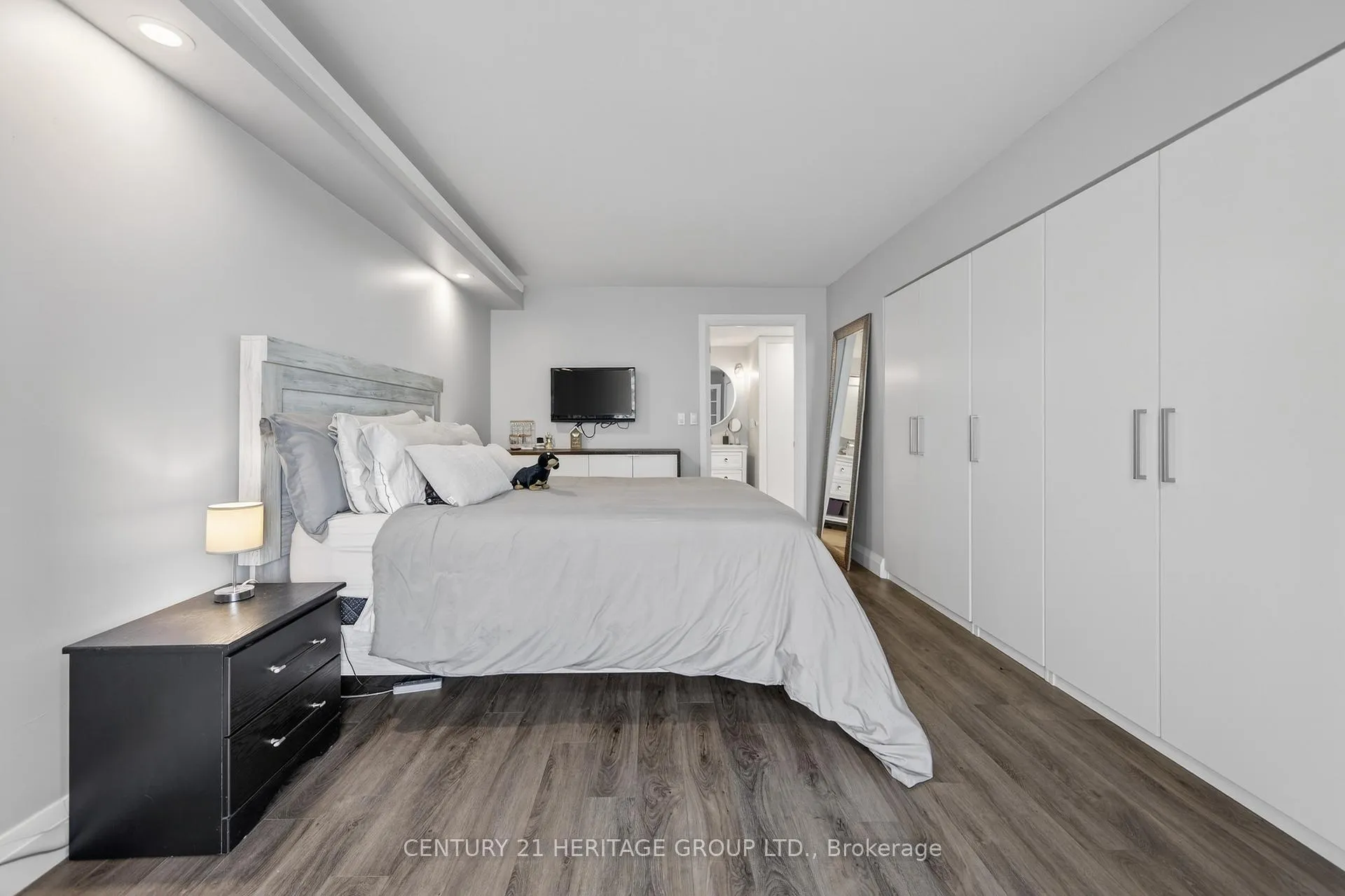 Photo 26 of Unit 1005, 150 Dunlop Street E, Barrie, City Centre — HOMEH