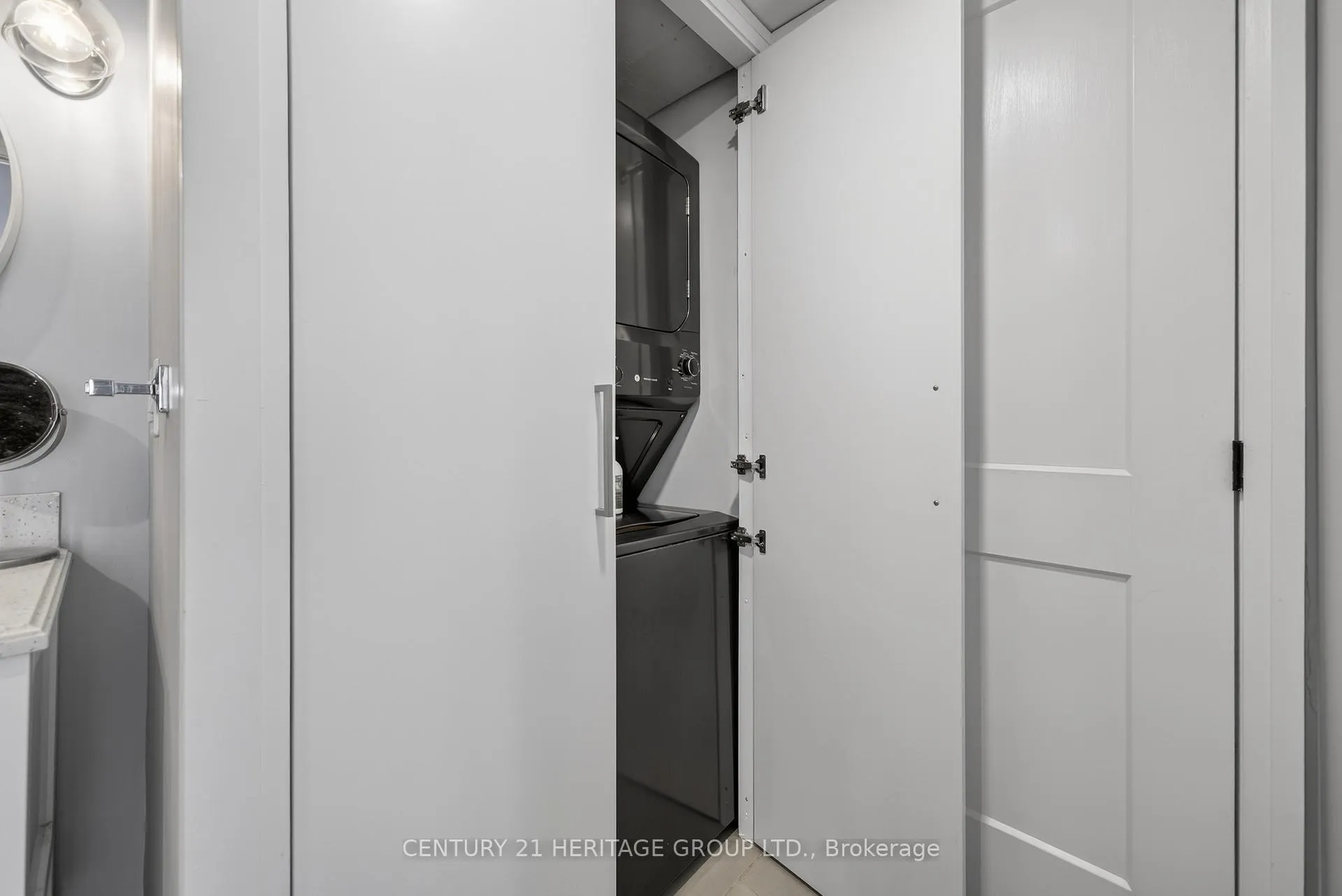 Photo 35 of Unit 1005, 150 Dunlop Street E, Barrie, City Centre — HOMEH